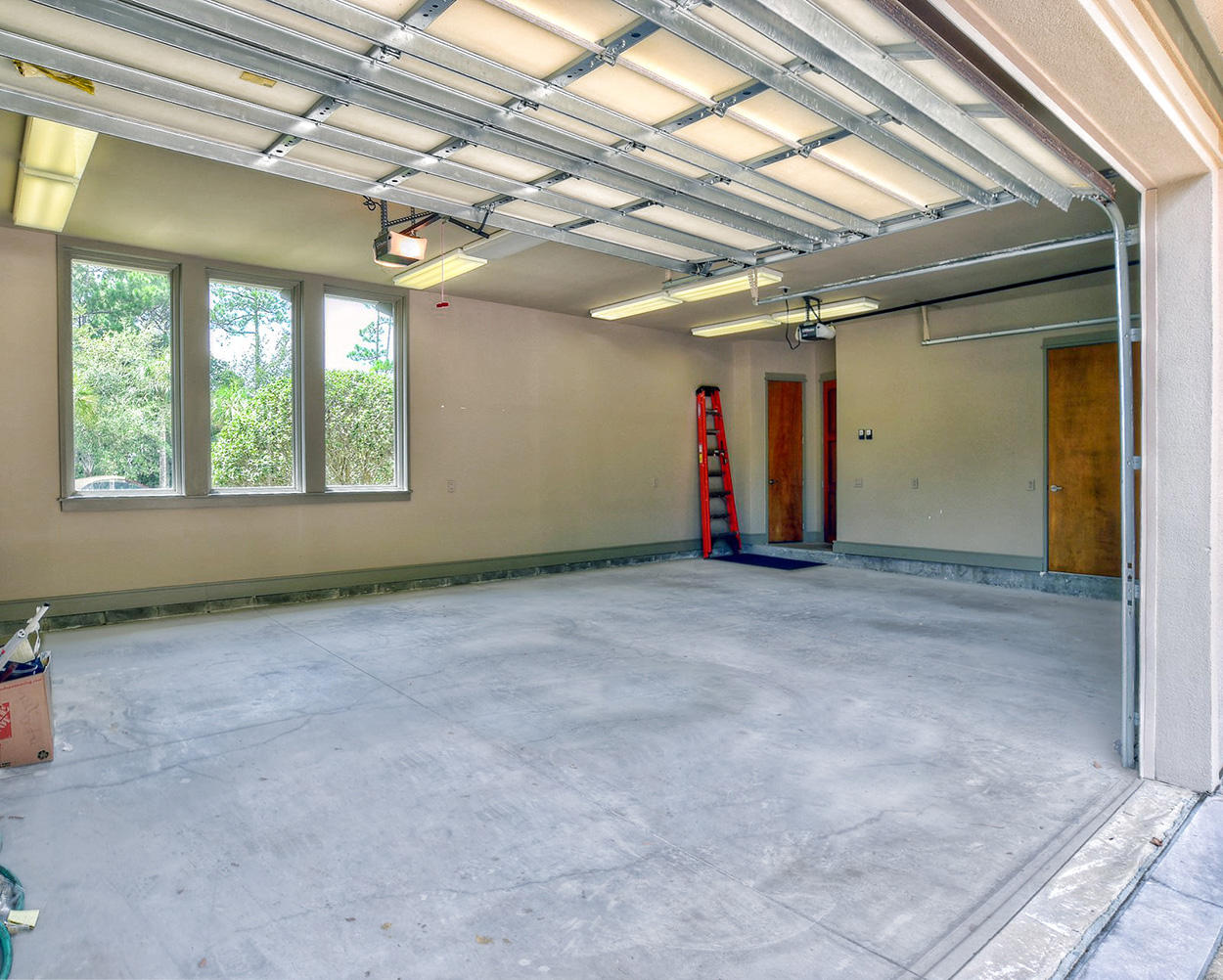 BURNT PINE - Residential