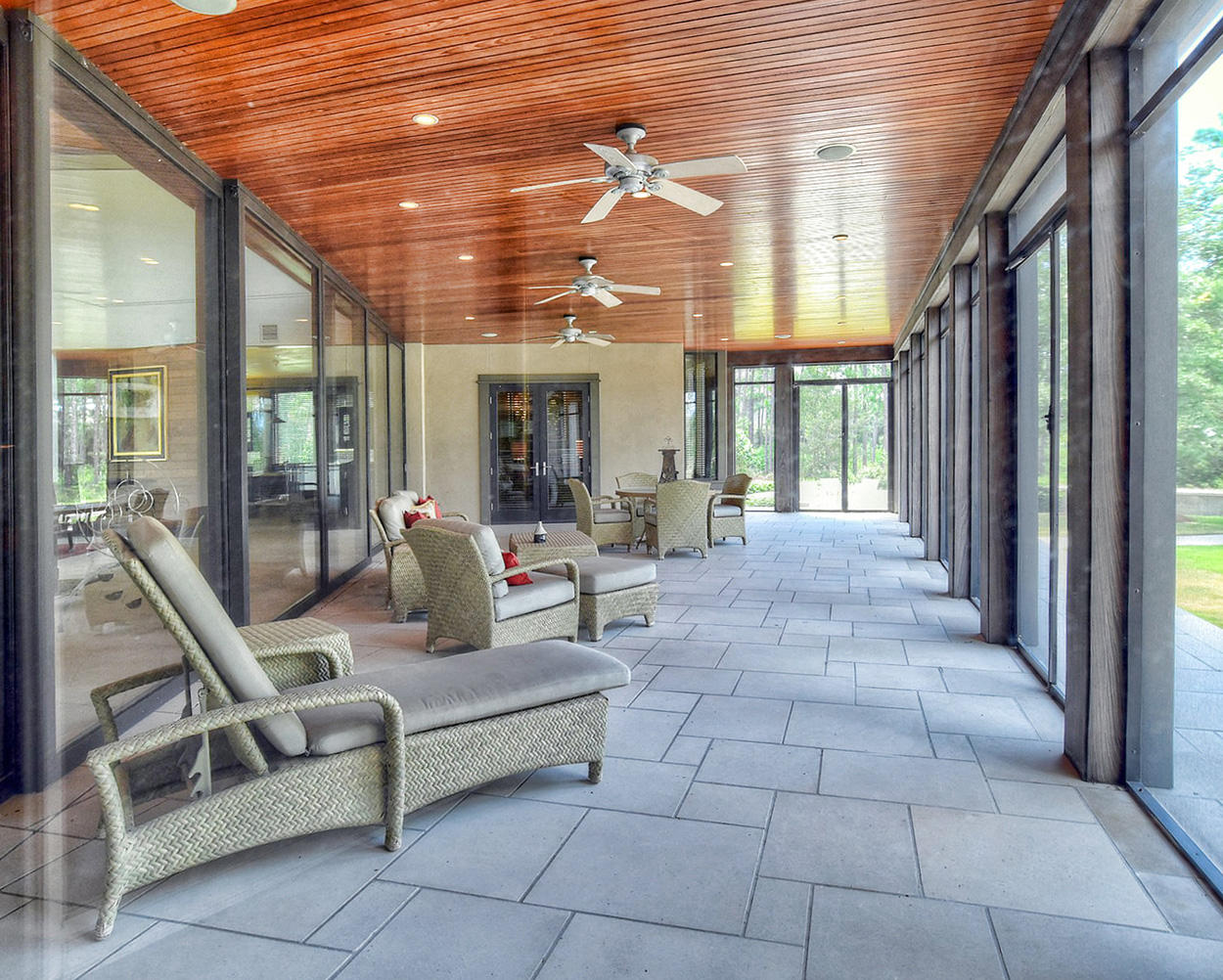 BURNT PINE - Residential