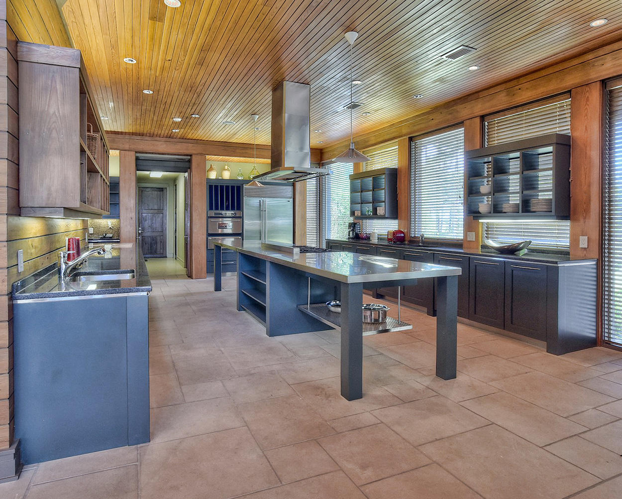 BURNT PINE - Residential