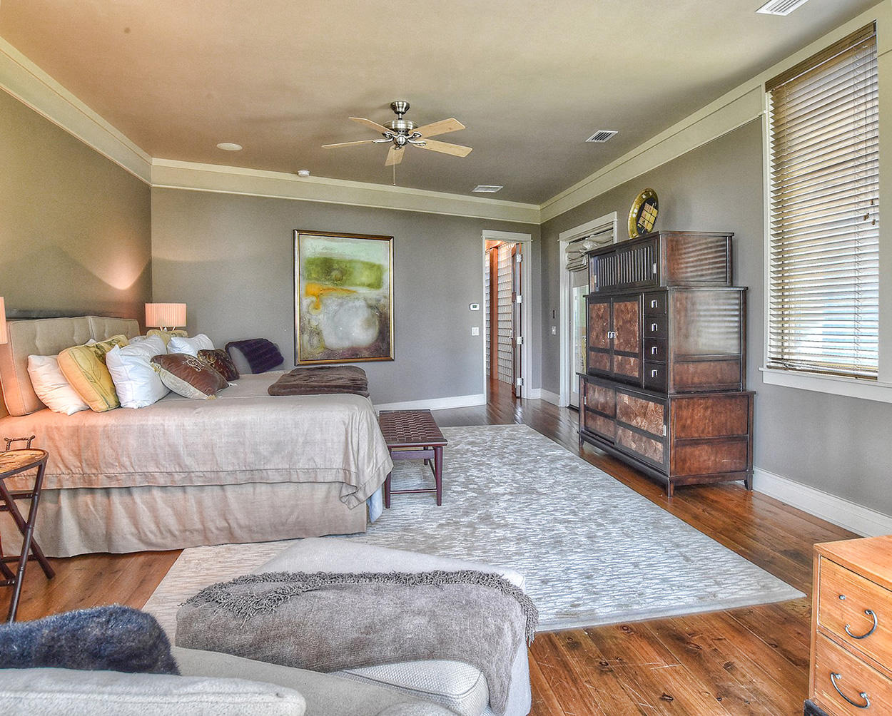 BURNT PINE - Residential