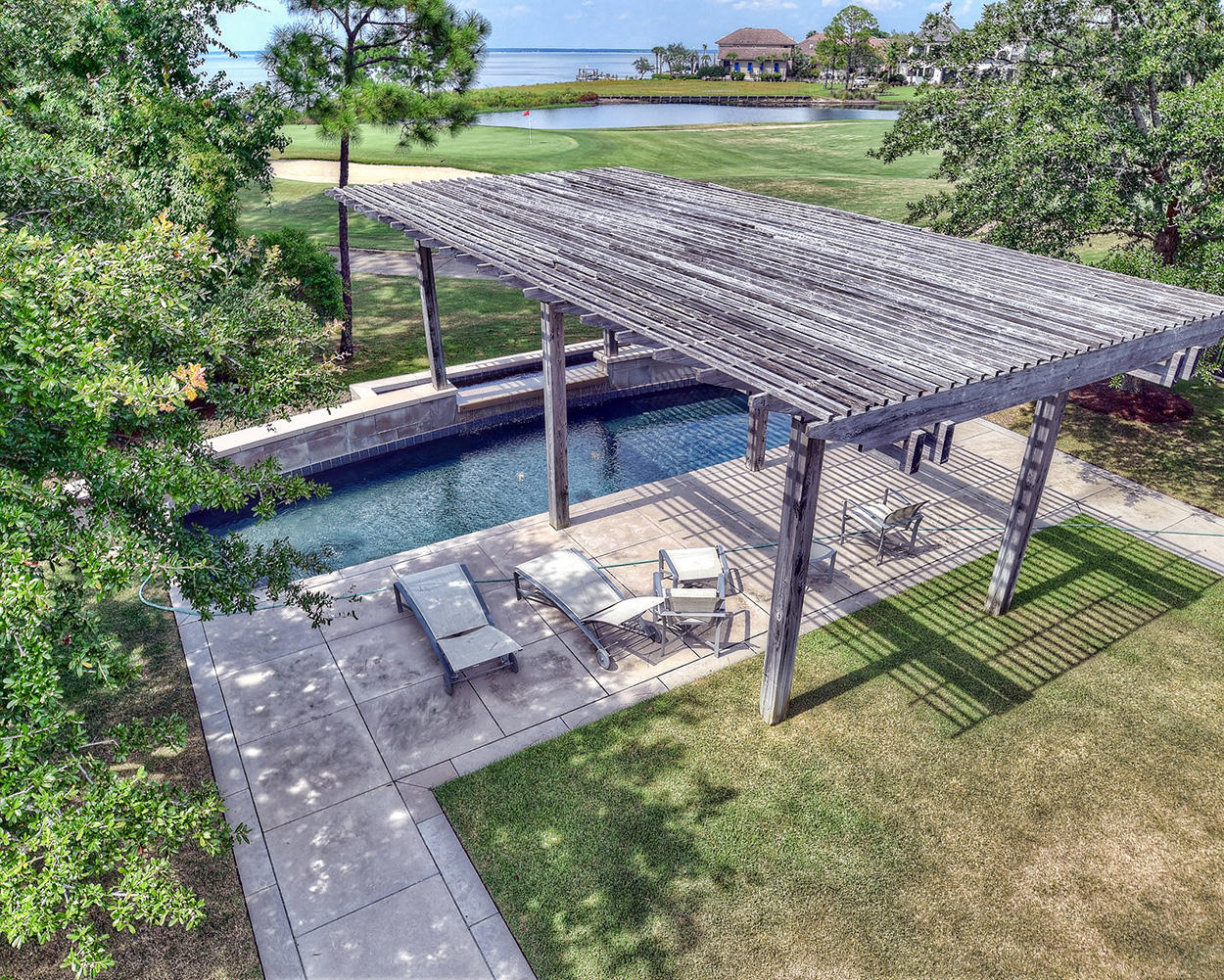 BURNT PINE - Residential