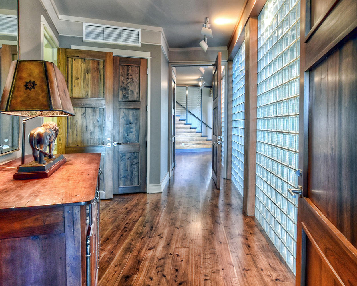 BURNT PINE - Residential