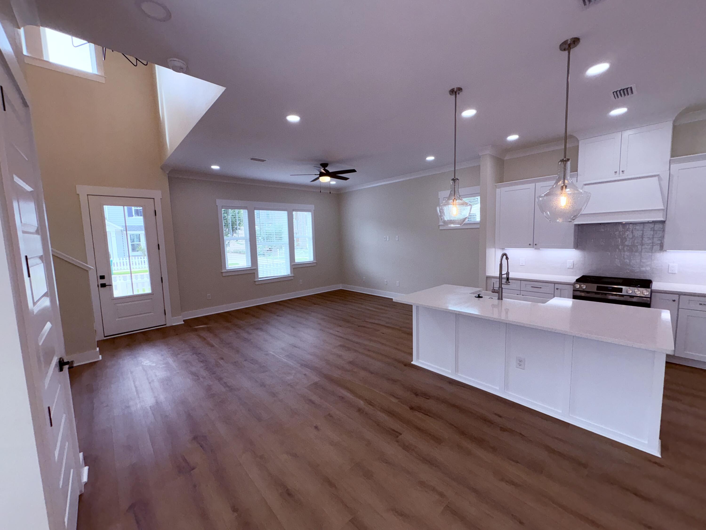 Deer Moss Creek - Residential