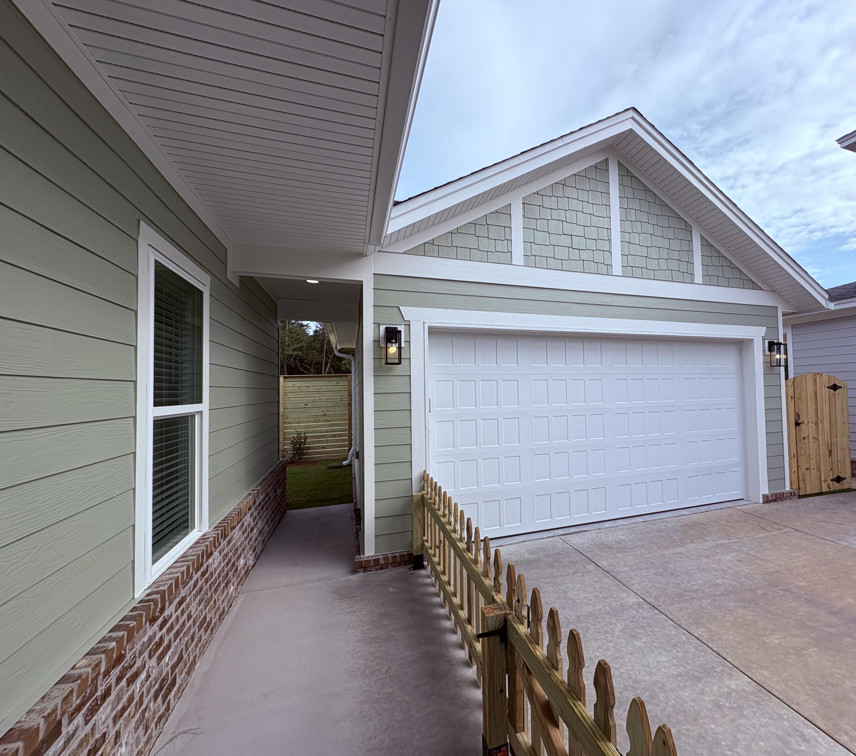 Deer Moss Creek - Residential