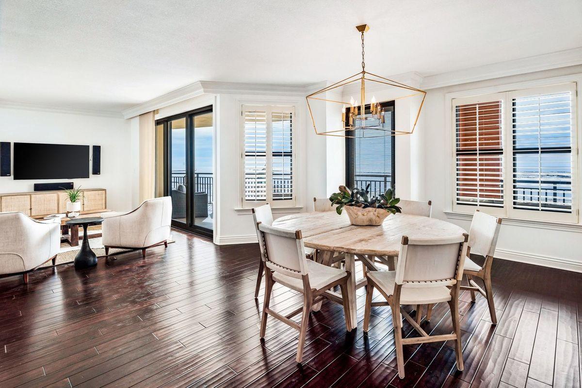 EMERALD GRANDE - Residential