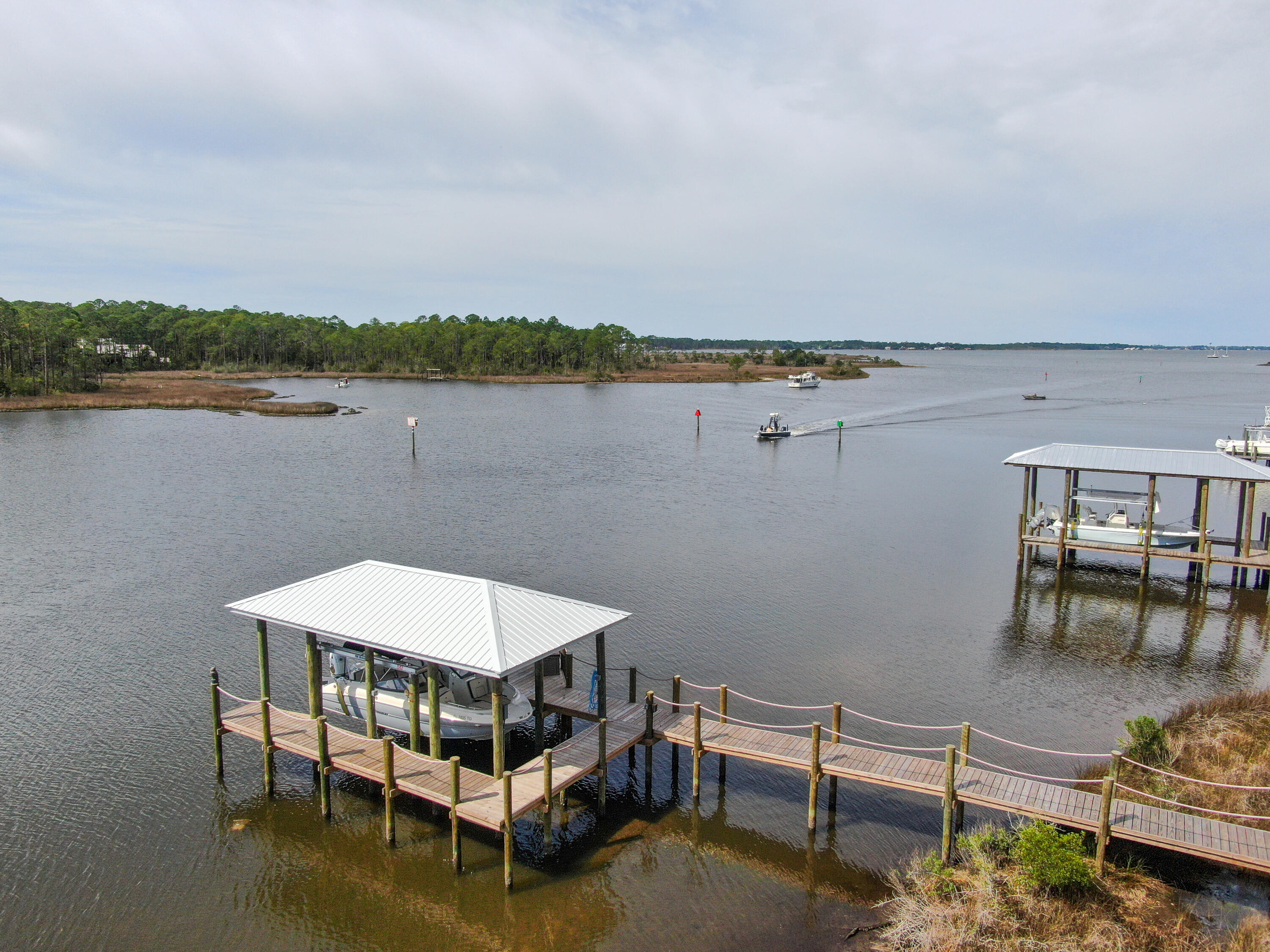 CESSNA LANDING - Residential