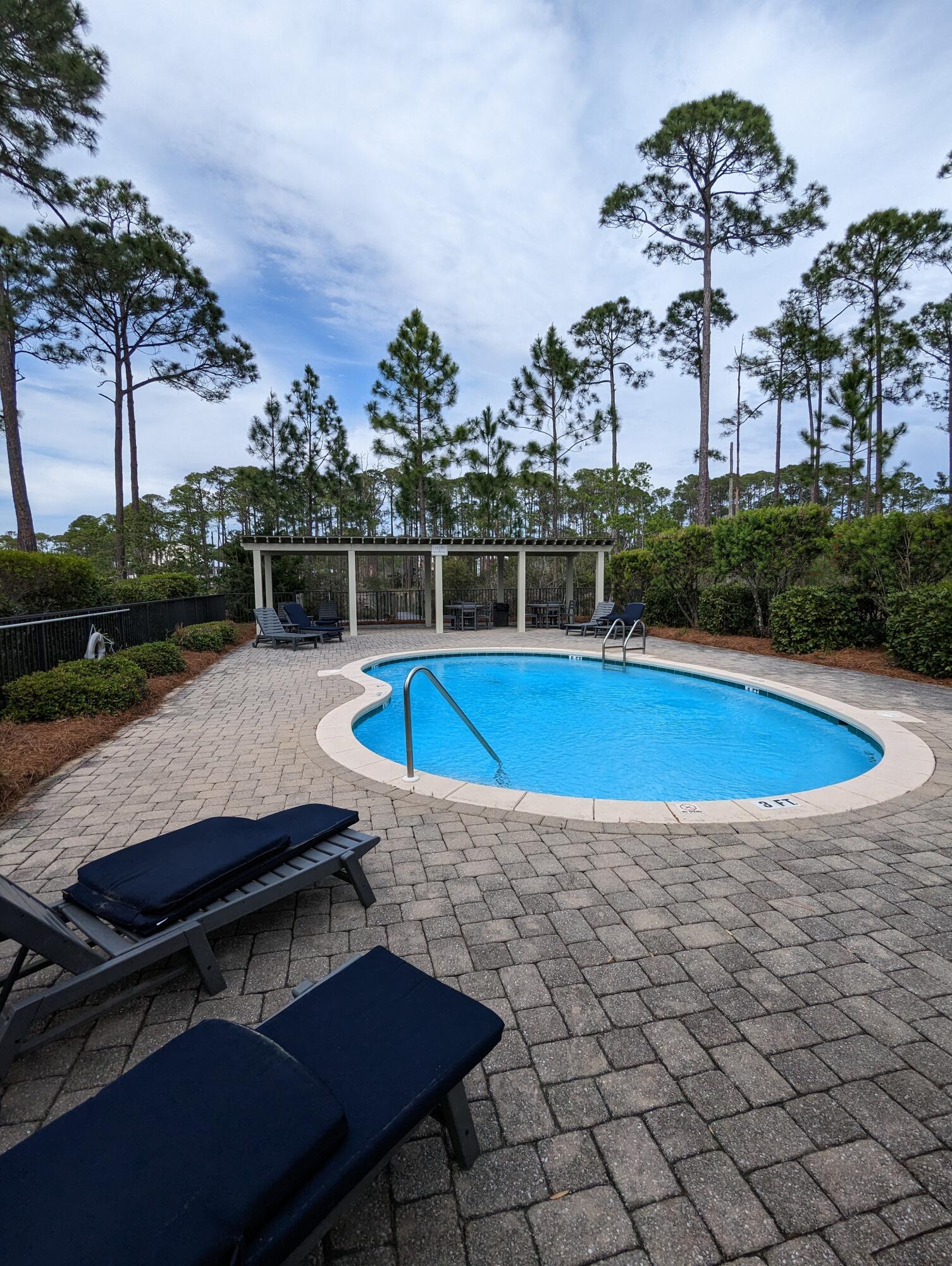 CESSNA LANDING - Residential