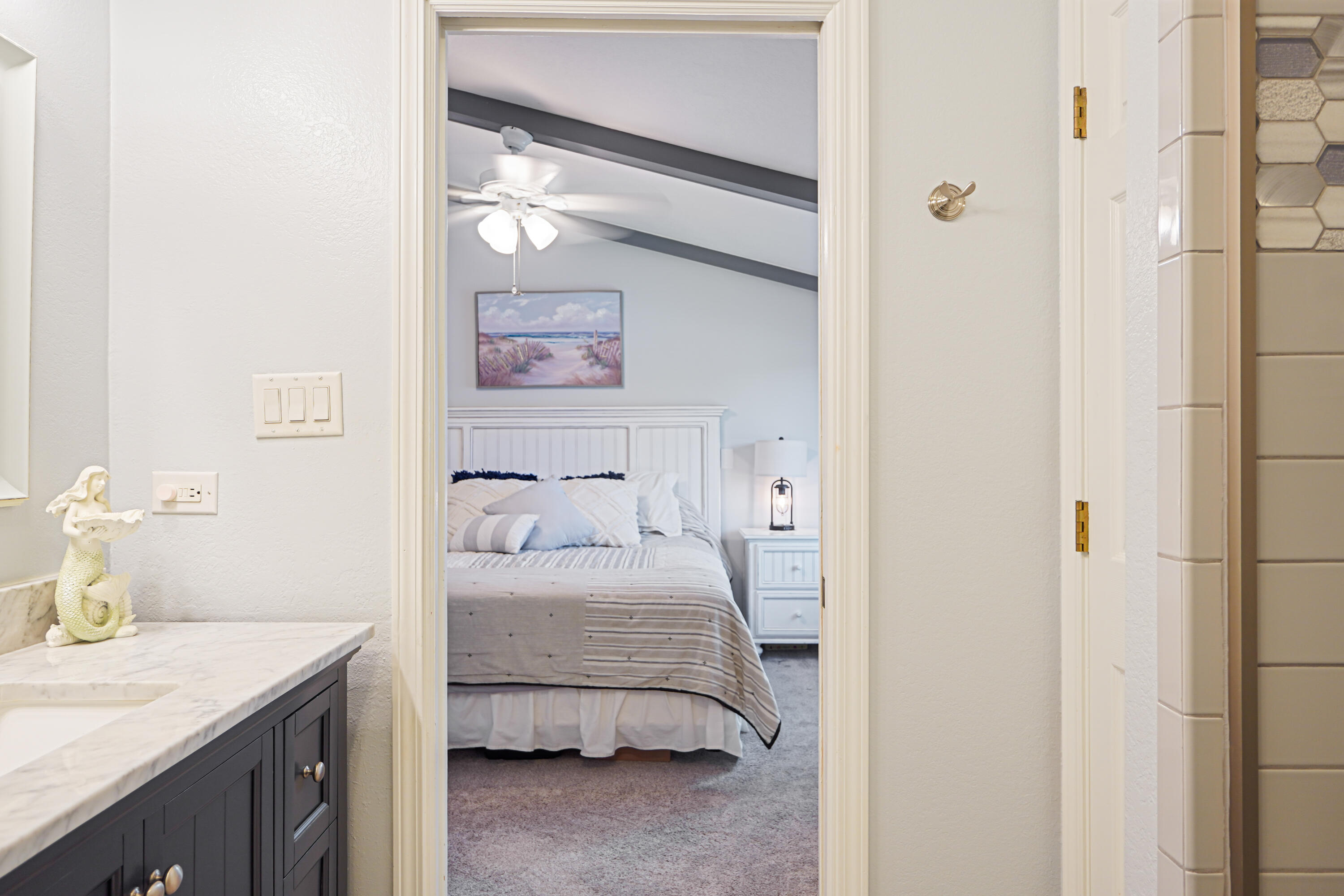 SUNNYSIDE BEACH & TENNIS RESORT - Residential