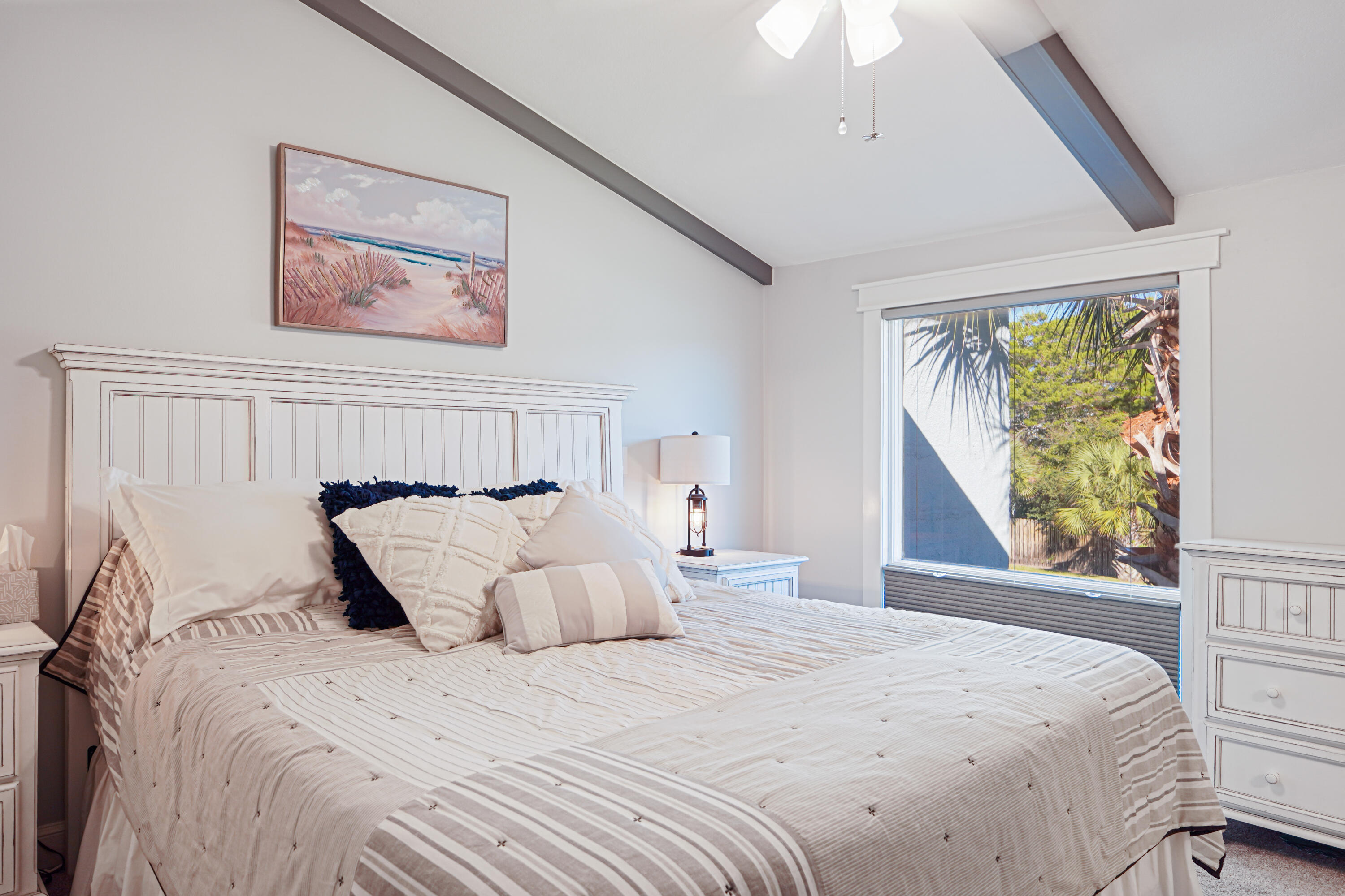 SUNNYSIDE BEACH & TENNIS RESORT - Residential