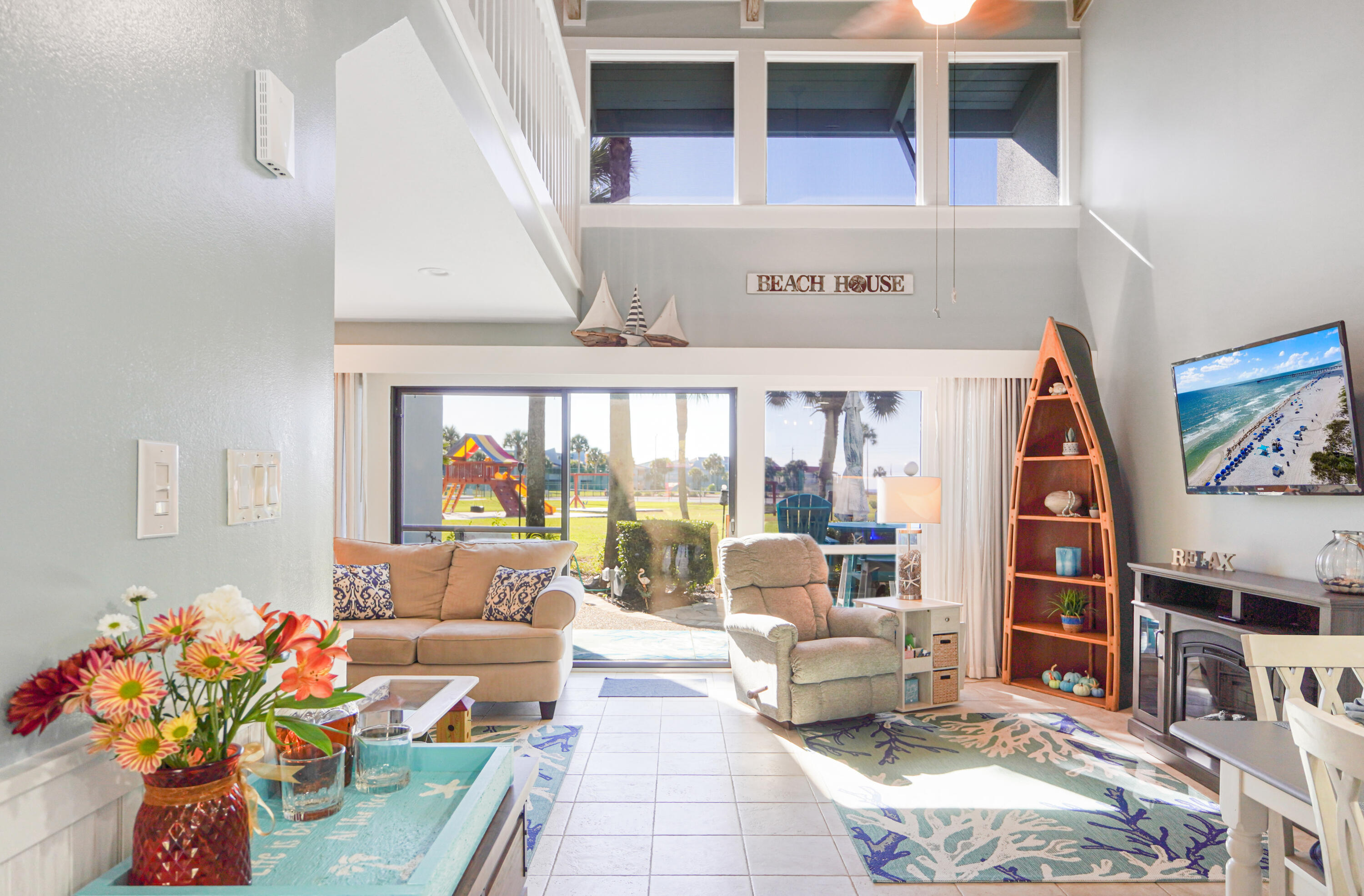 SUNNYSIDE BEACH & TENNIS RESORT - Residential