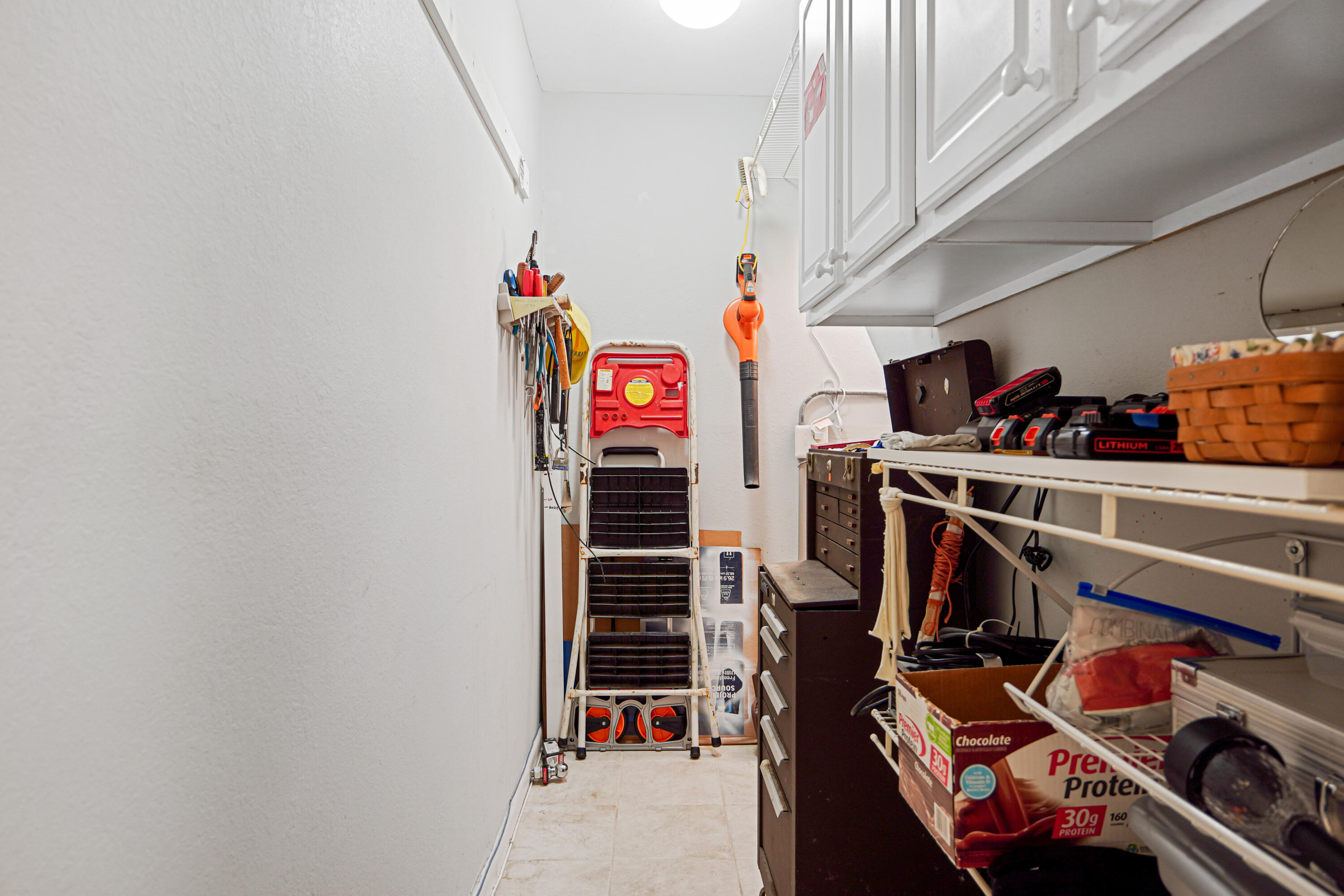 SUNNYSIDE BEACH & TENNIS RESORT - Residential