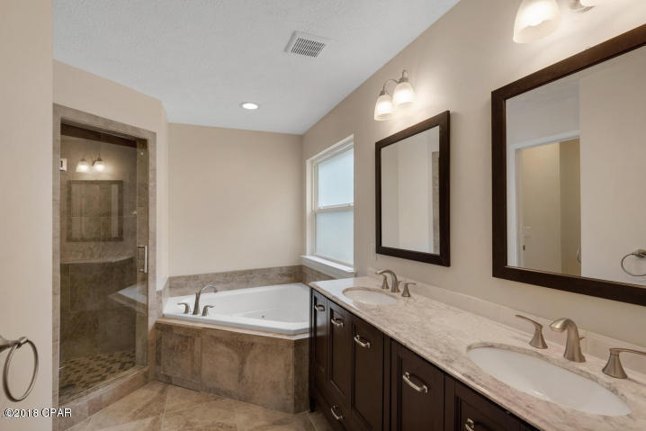 RIVIERA BEACH - Residential