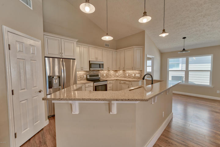 RIVIERA BEACH - Residential