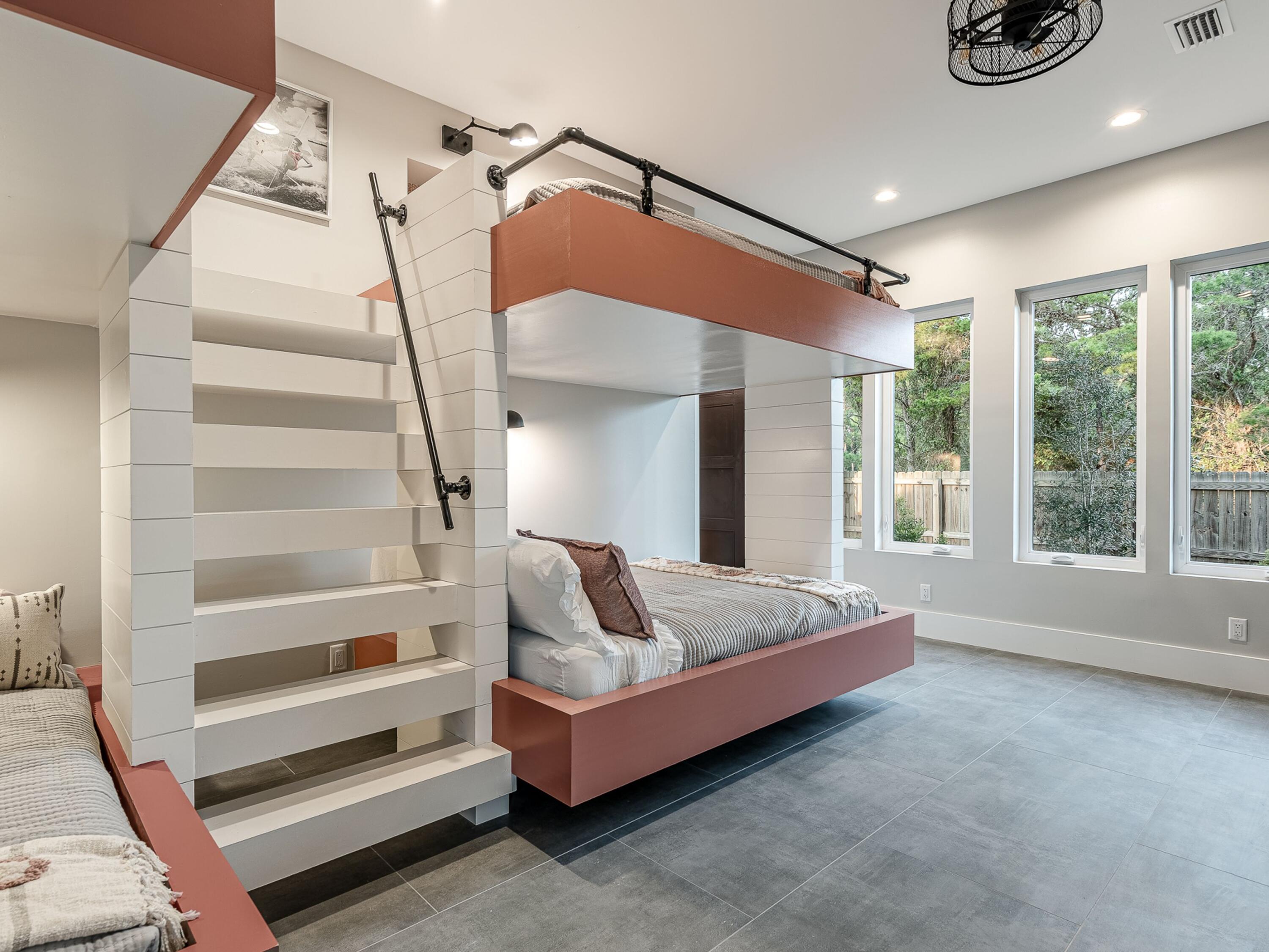 BEACH HIGHLANDS - Residential