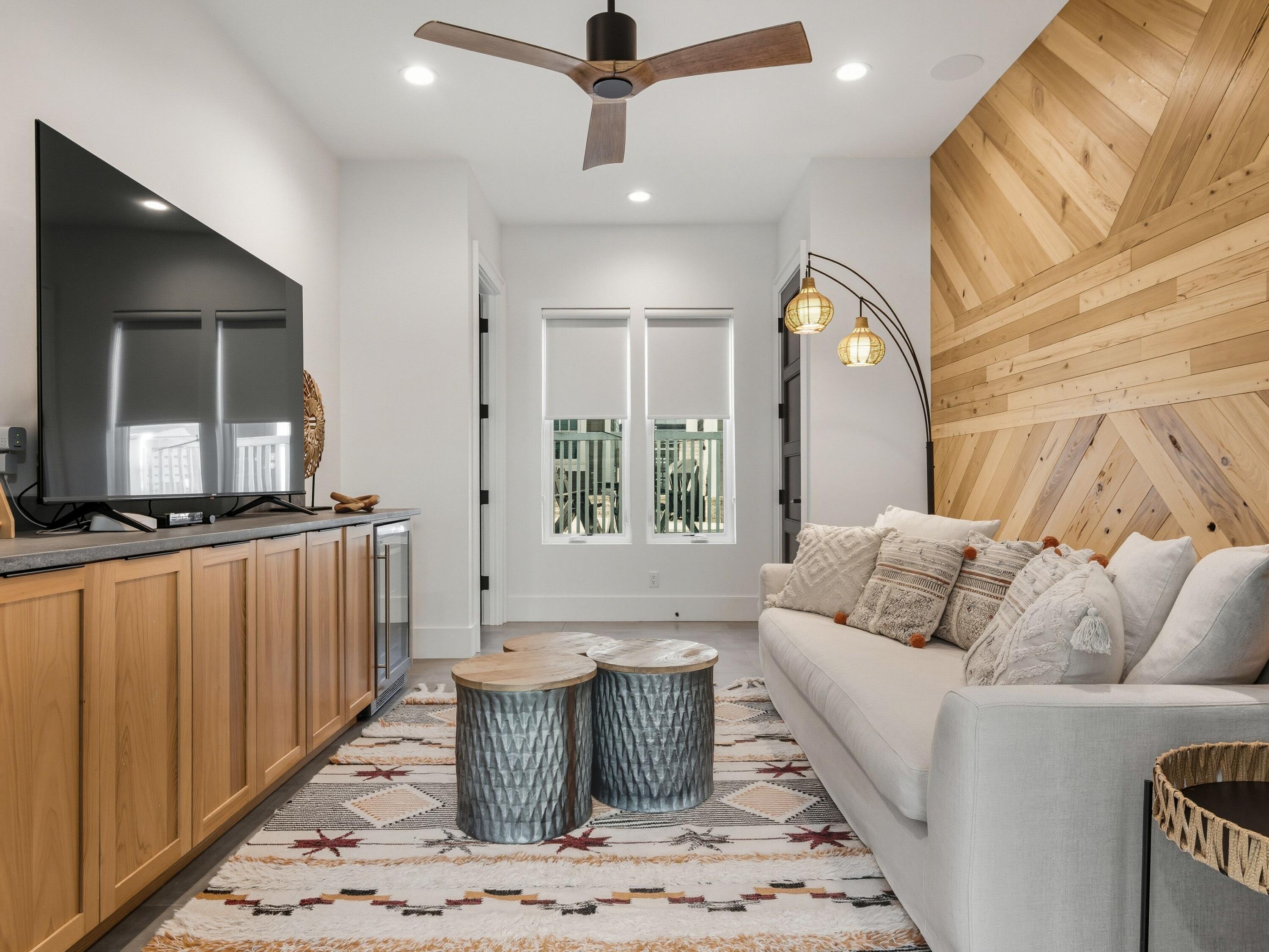 BEACH HIGHLANDS - Residential
