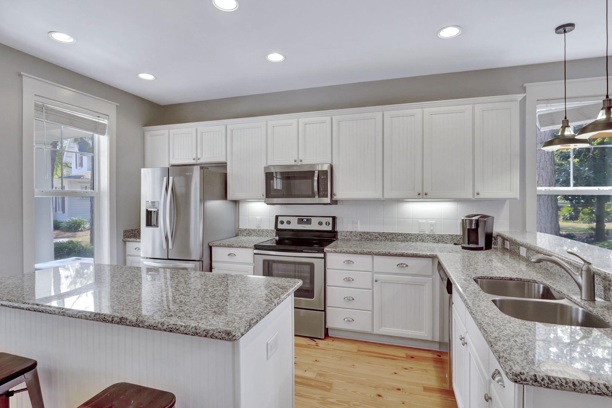 LAUREL GROVE - Residential