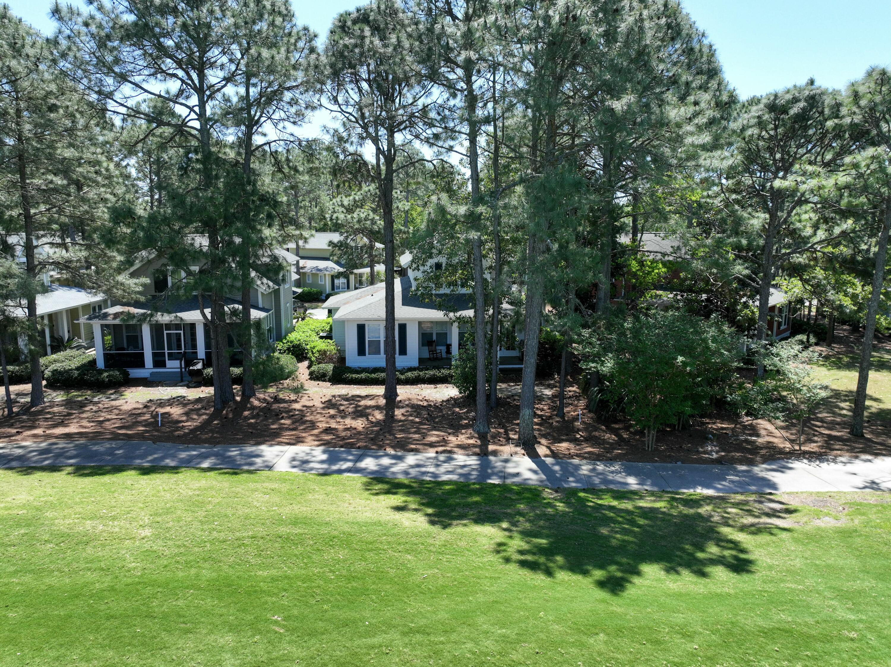LAUREL GROVE - Residential