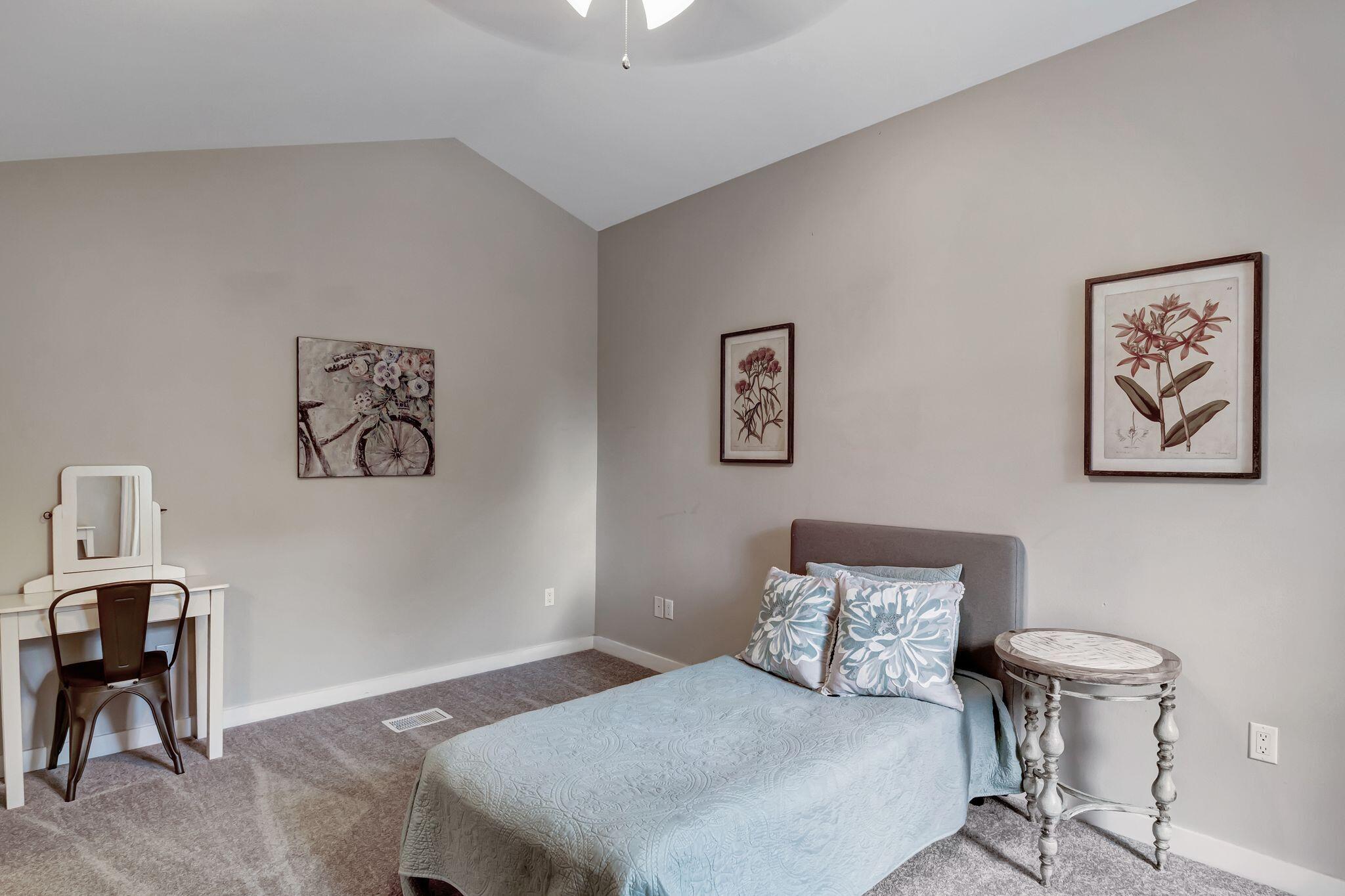 LAUREL GROVE - Residential