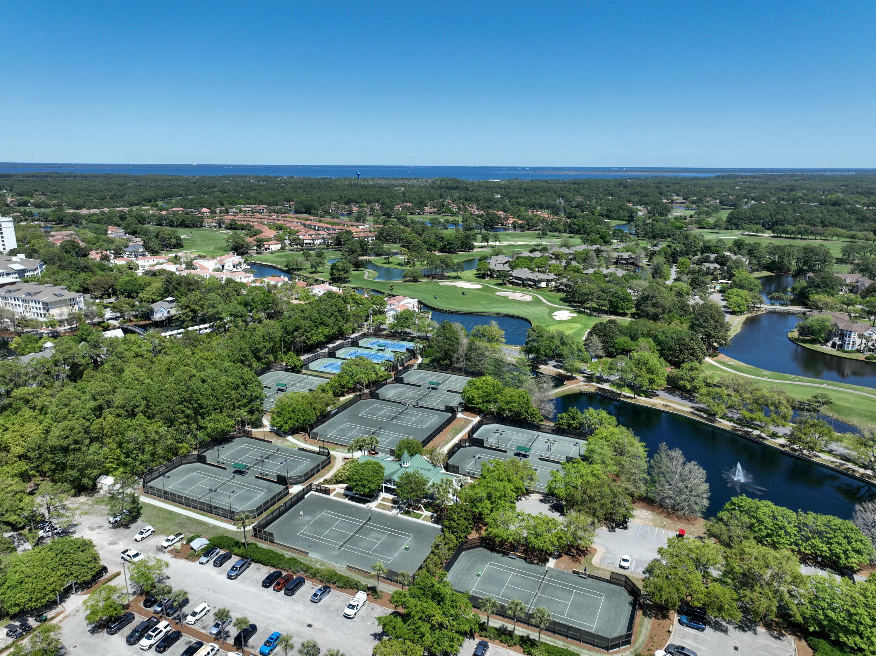 LAUREL GROVE - Residential