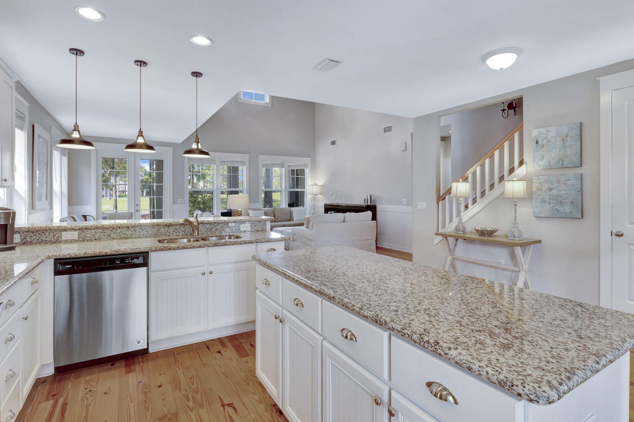 LAUREL GROVE - Residential