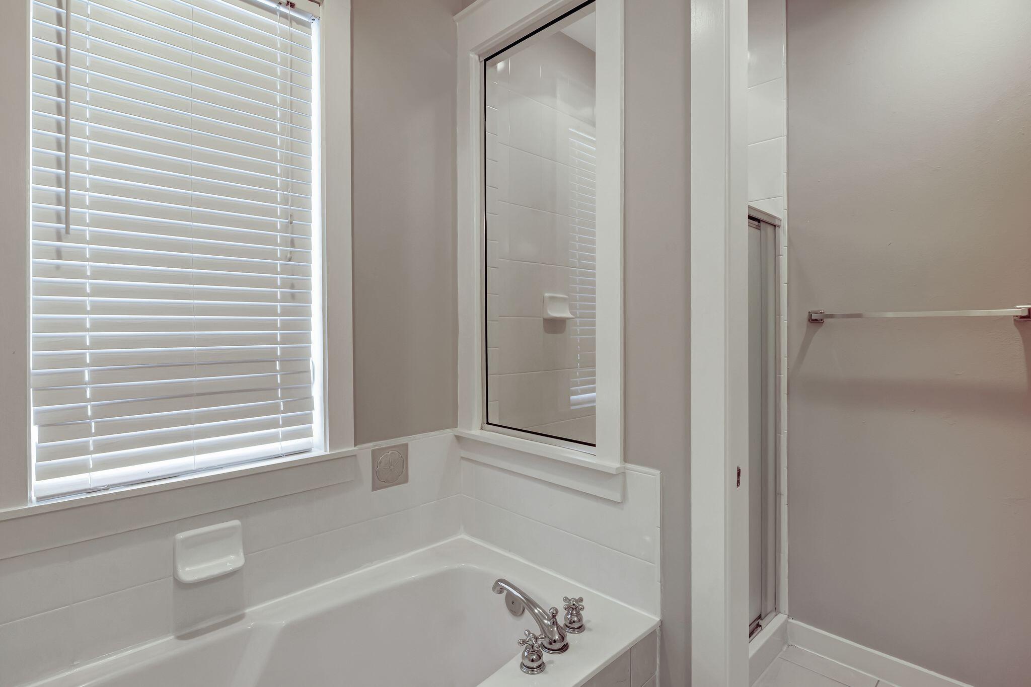 LAUREL GROVE - Residential