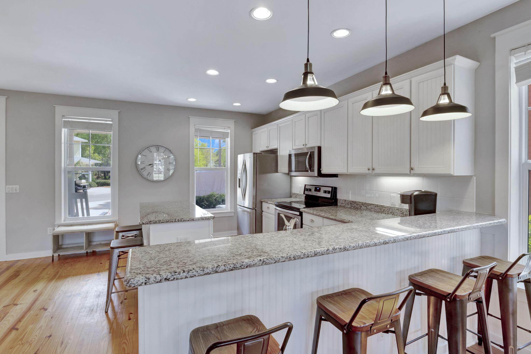 LAUREL GROVE - Residential