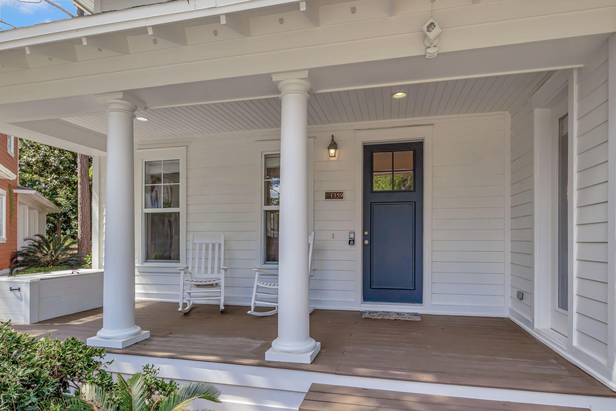 LAUREL GROVE - Residential
