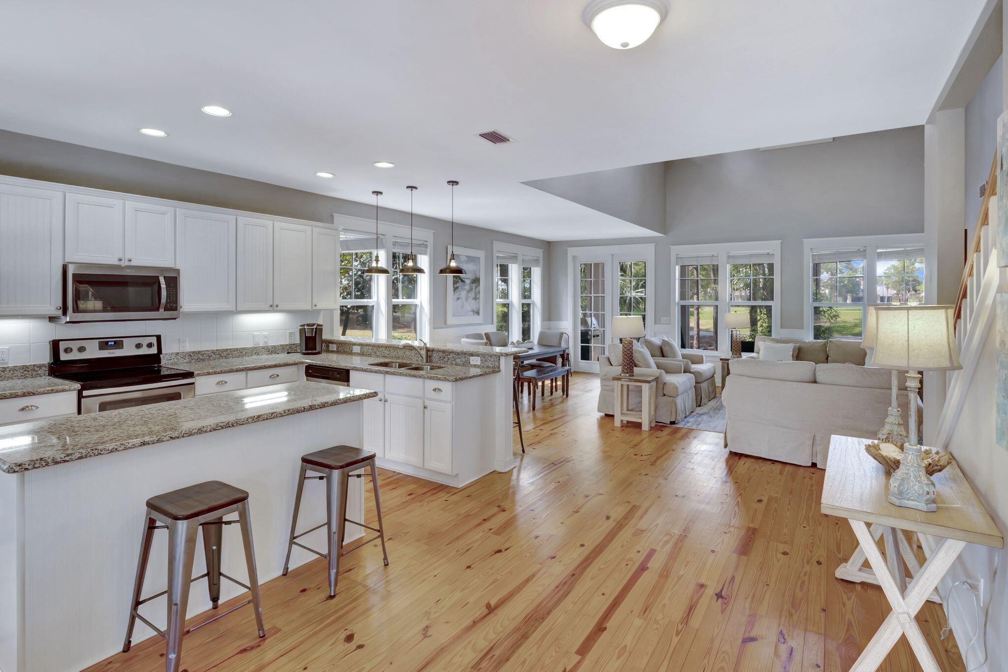 LAUREL GROVE - Residential