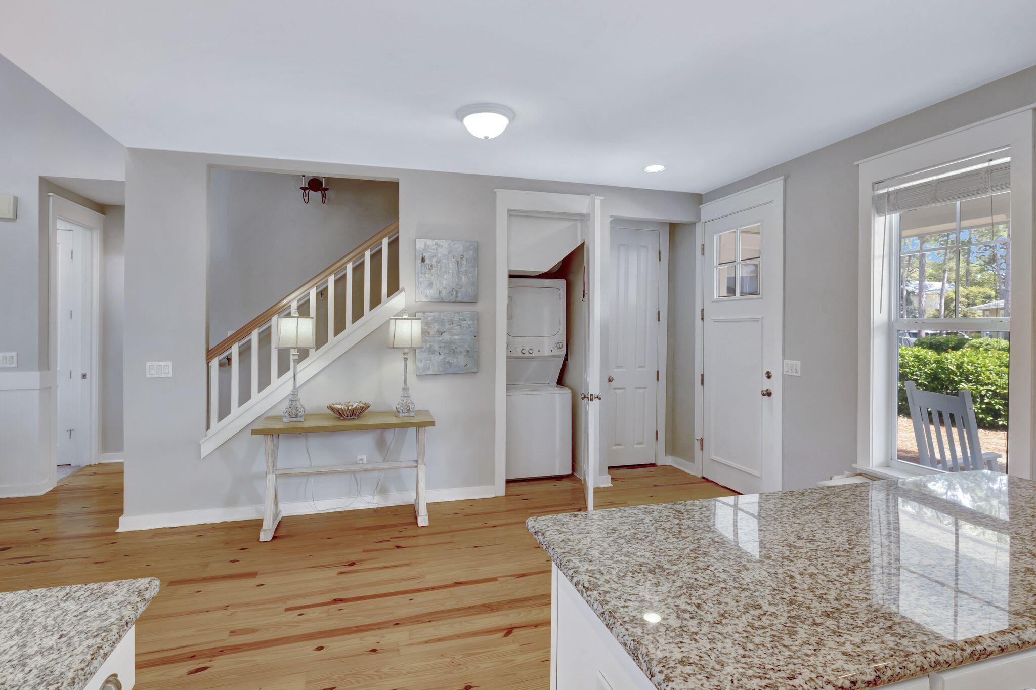 LAUREL GROVE - Residential