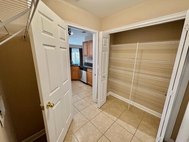 SUMMERWOOD - Residential Lease