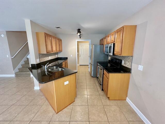 SUMMERWOOD - Residential Lease