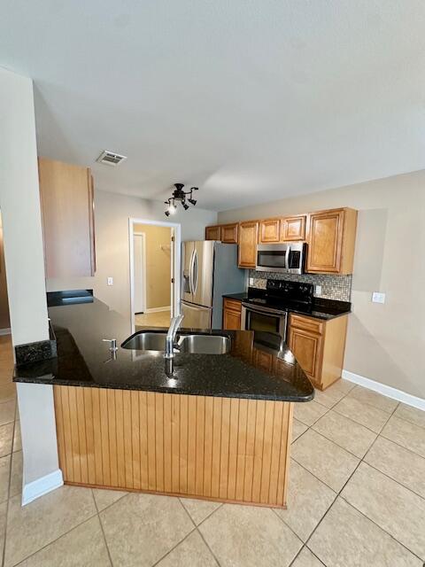 SUMMERWOOD - Residential Lease