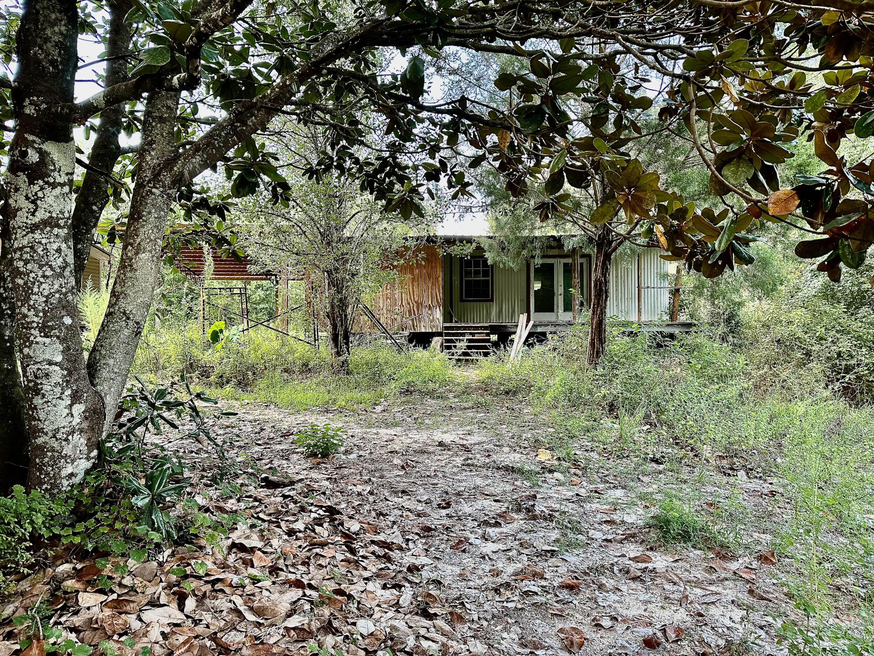 Acres of Eden - Land