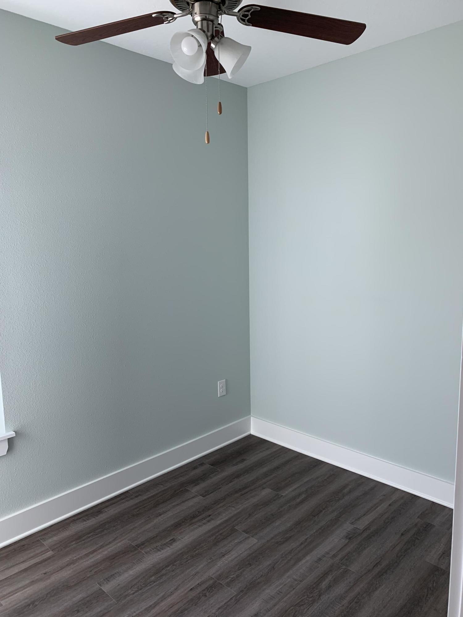 VERANDAS AT FREEPORT - Residential Lease