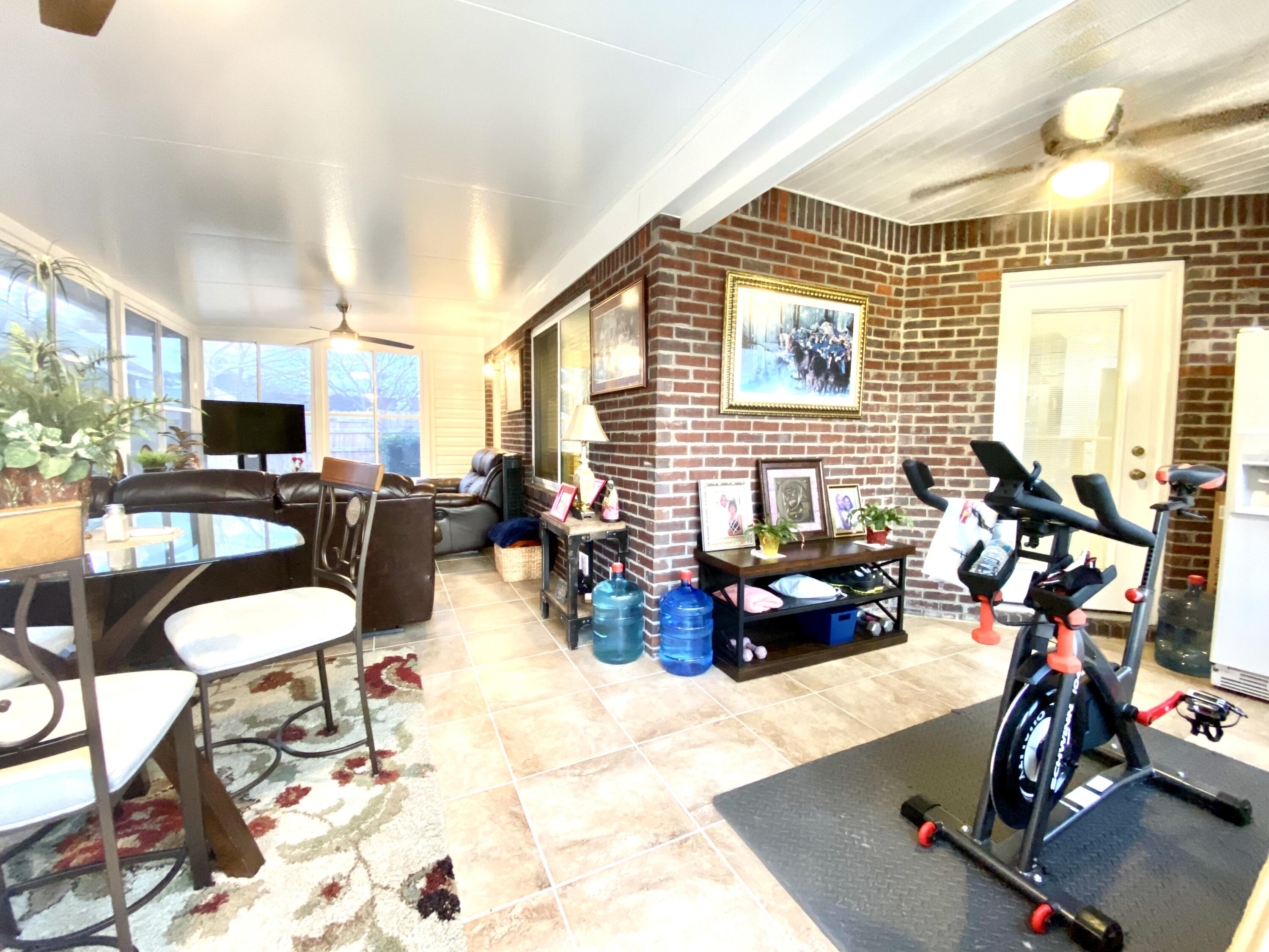 COUNTRYVIEW ESTATES 4TH ADDN PH 3 - Residential