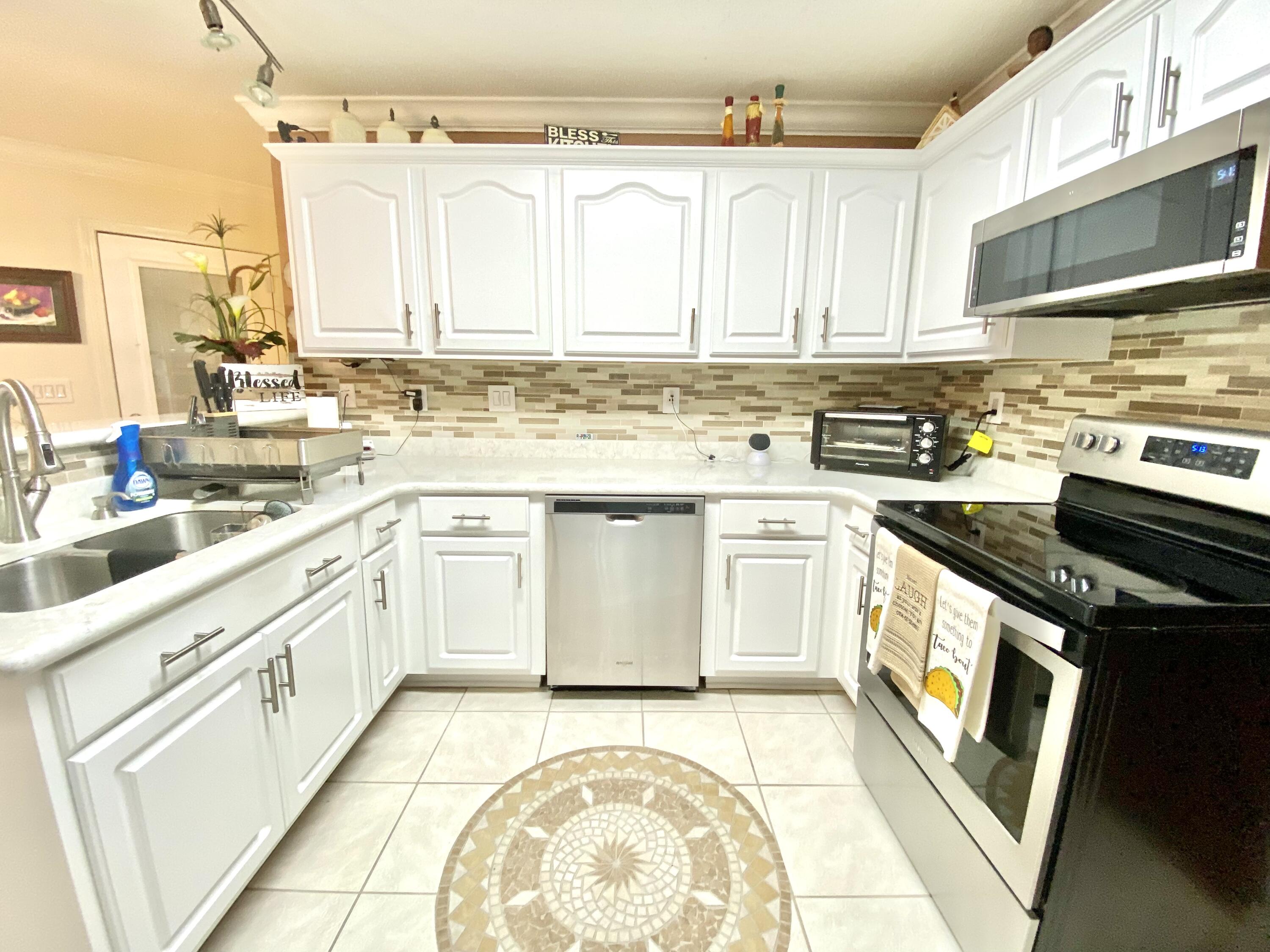 COUNTRYVIEW ESTATES 4TH ADDN PH 3 - Residential