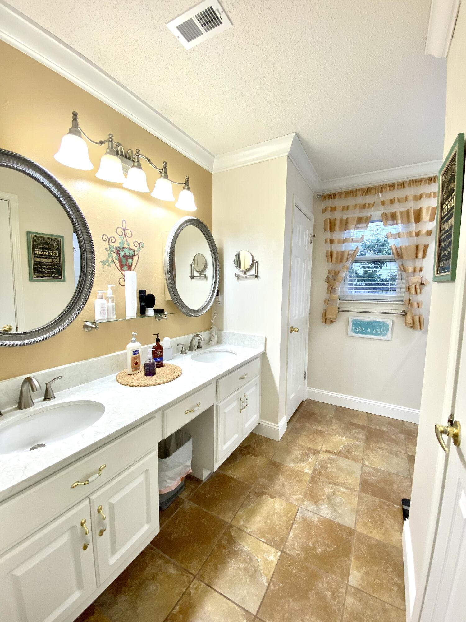 COUNTRYVIEW ESTATES 4TH ADDN PH 3 - Residential