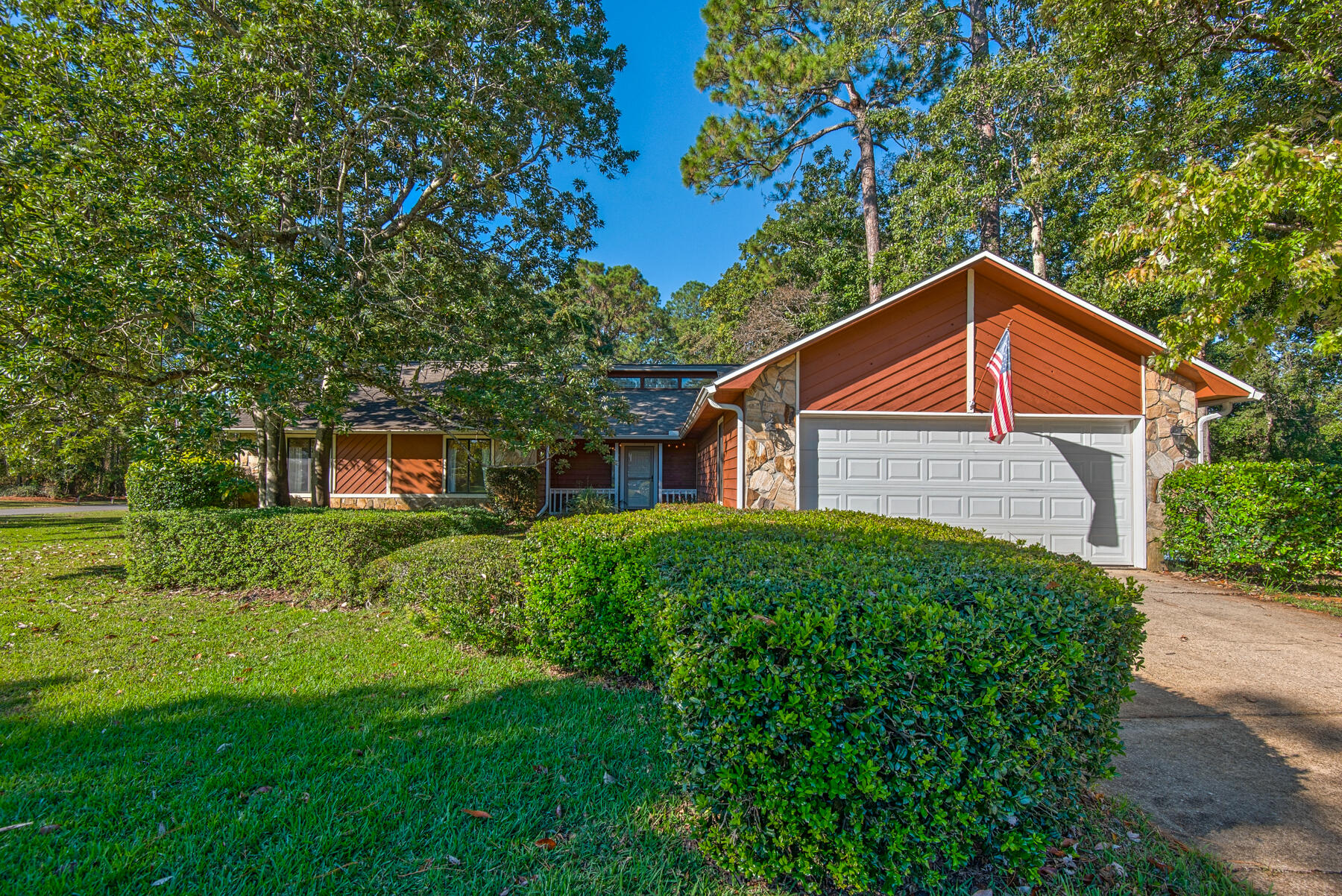Turnkey on Turnberry! Welcome to this meticulously maintained 3 bedroom, 2 bathroom home on a large corner lot in the heart of Bluewater Bay! Updates throughout including LVP flooring in all living areas, updated full bathroom, stunning master bathroom retreat, all custom light fixtures, and stainless steel appliances. The bonus sunroom is heated and cooled and creates an extra living space surrounded by newer windows looking out to the great backyard. Fully fenced, the large entertaining space includes a raised garden bed, 2 open patios, a playset, and a doublegate. NO HOA on this highly coveted street that is close to the local playground and zoned for Bluewater Elementary school. Roof 2017, HWH 2020.