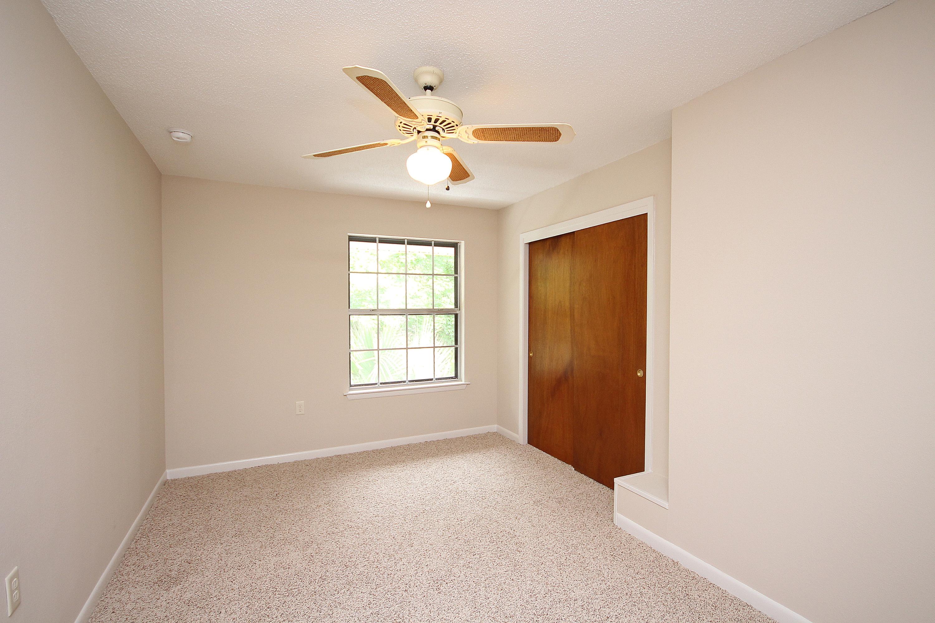 LAKE LORRAINE ESTATES 2 - Residential