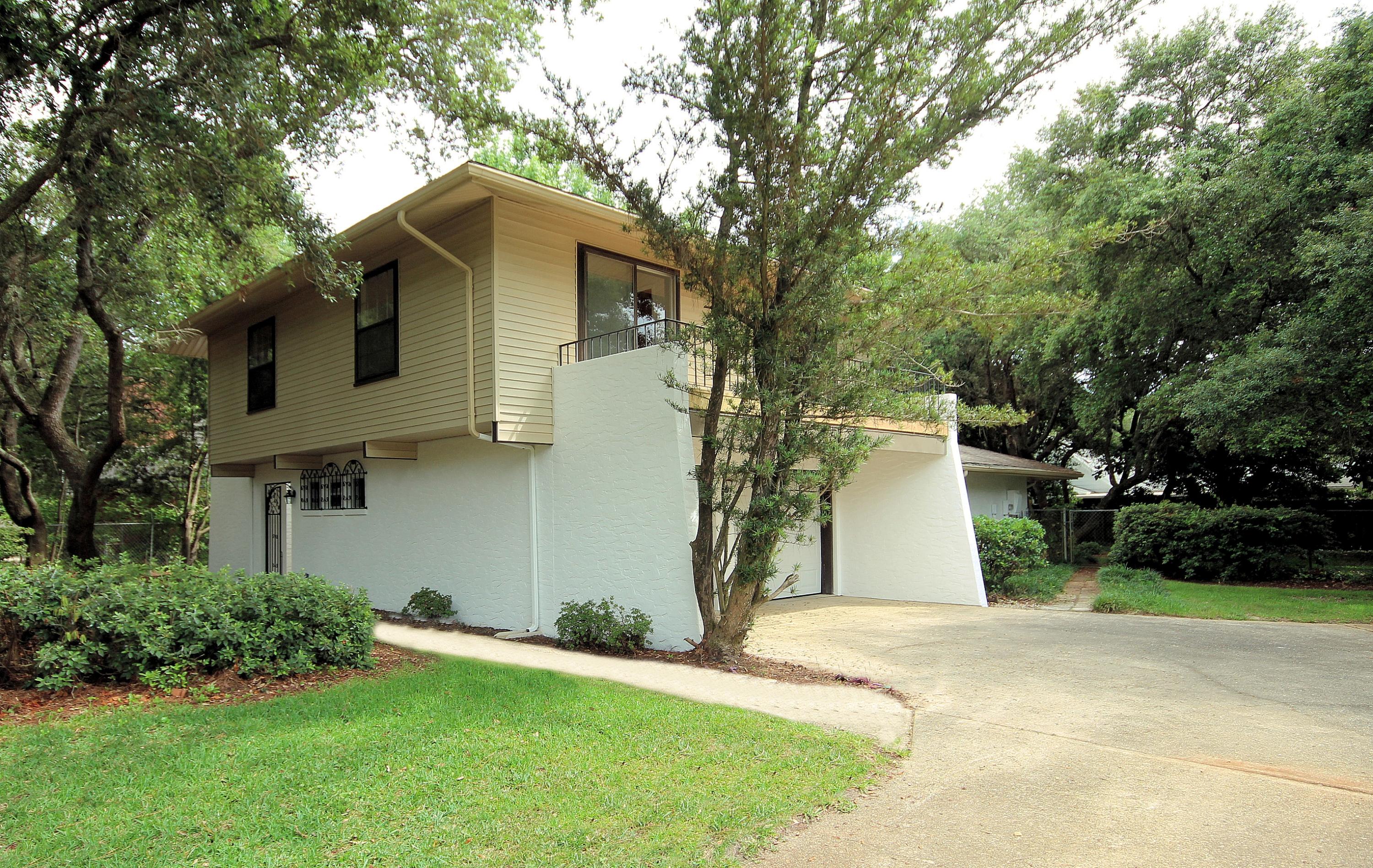 LAKE LORRAINE ESTATES 2 - Residential