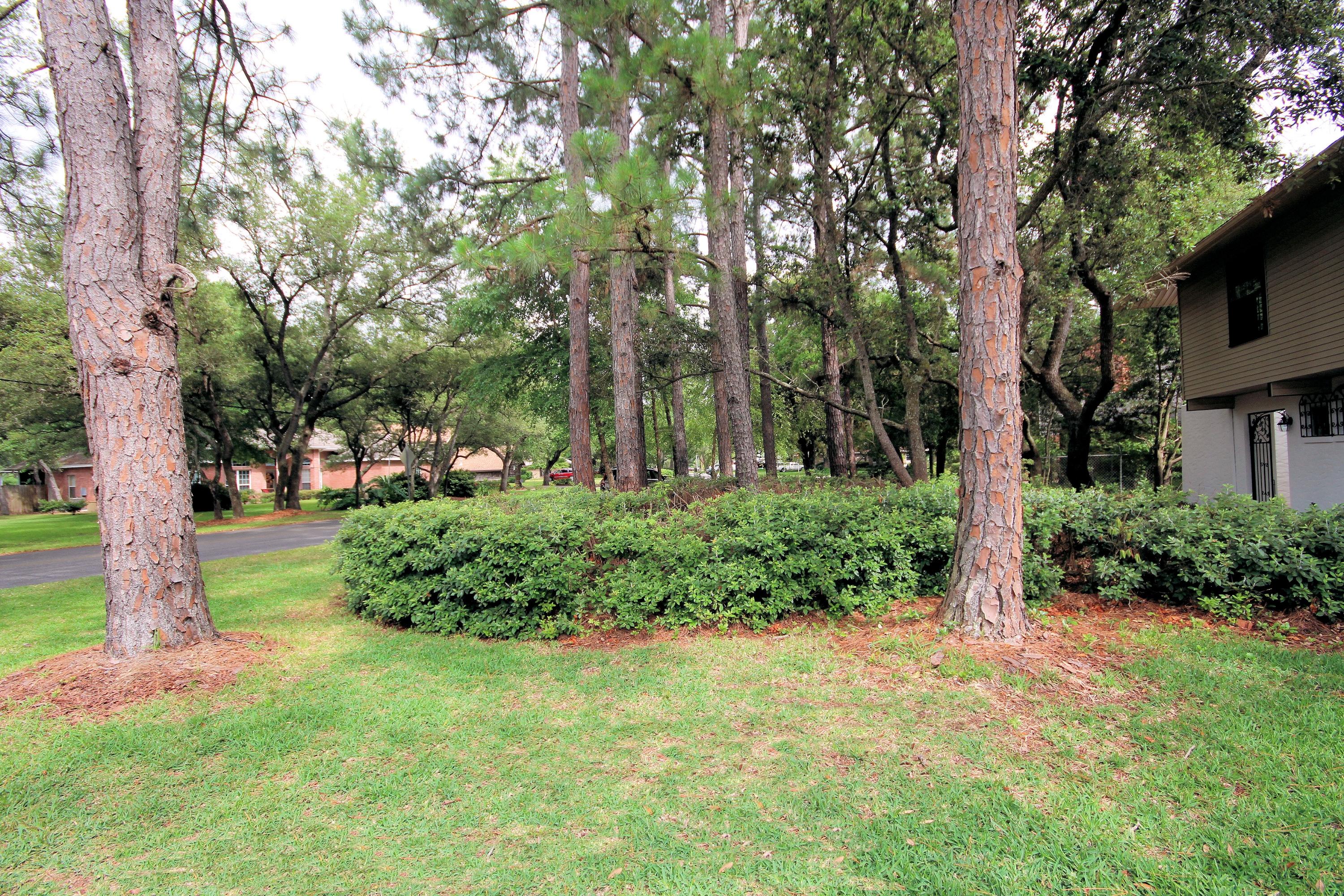 LAKE LORRAINE ESTATES 2 - Residential