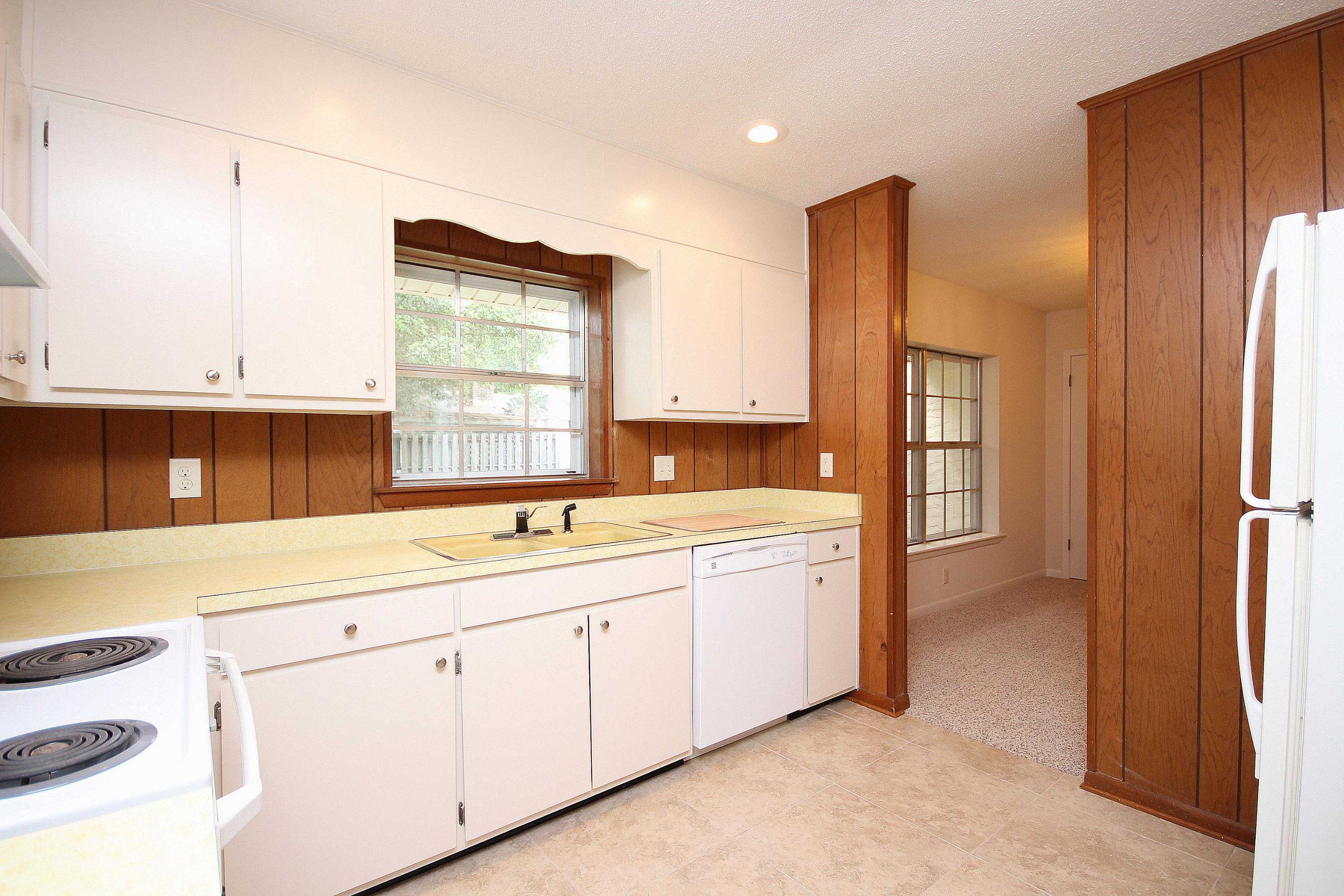 LAKE LORRAINE ESTATES 2 - Residential