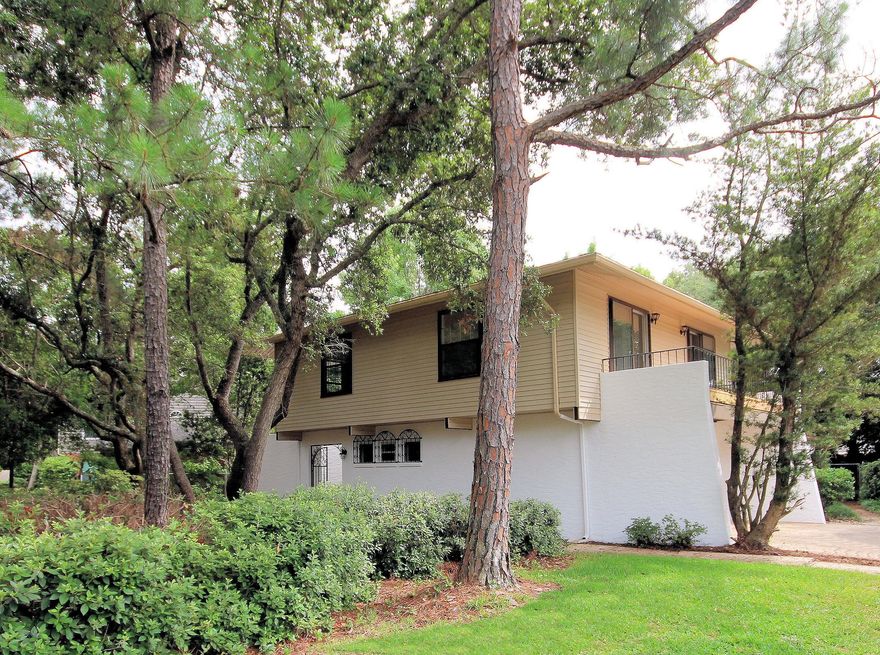 Nestled in Lake Lorraine! This attractive Meditterean Two-story 4Br, 2 1/2 Ba just completed some TLC. New Roof Dec. 2004, New HVAC 2008 and New 2014 Completely newly re-wired with Copper,new circuit panel, new swithches, new outlets and new smoke detectors, had all new exterior and interior paint, new upper wood deck on balcony, new tile, new carpet, new dishwasher and overall Spring cleaning to bring this gem to market.Seller providing 1 year Limited Home Warranty to Buyer. This home has lots of charm and potential, it is waiting for you to move-in. Conveniently located near Eglin. Schedule your private showing today!