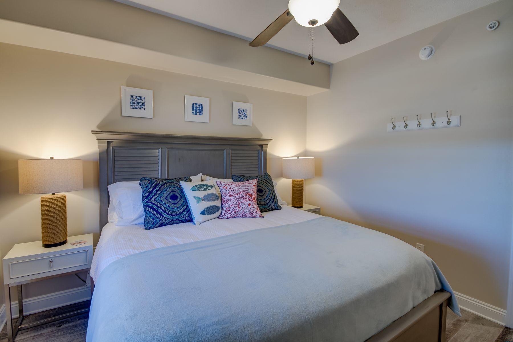 TREASURE ISLAND - Residential