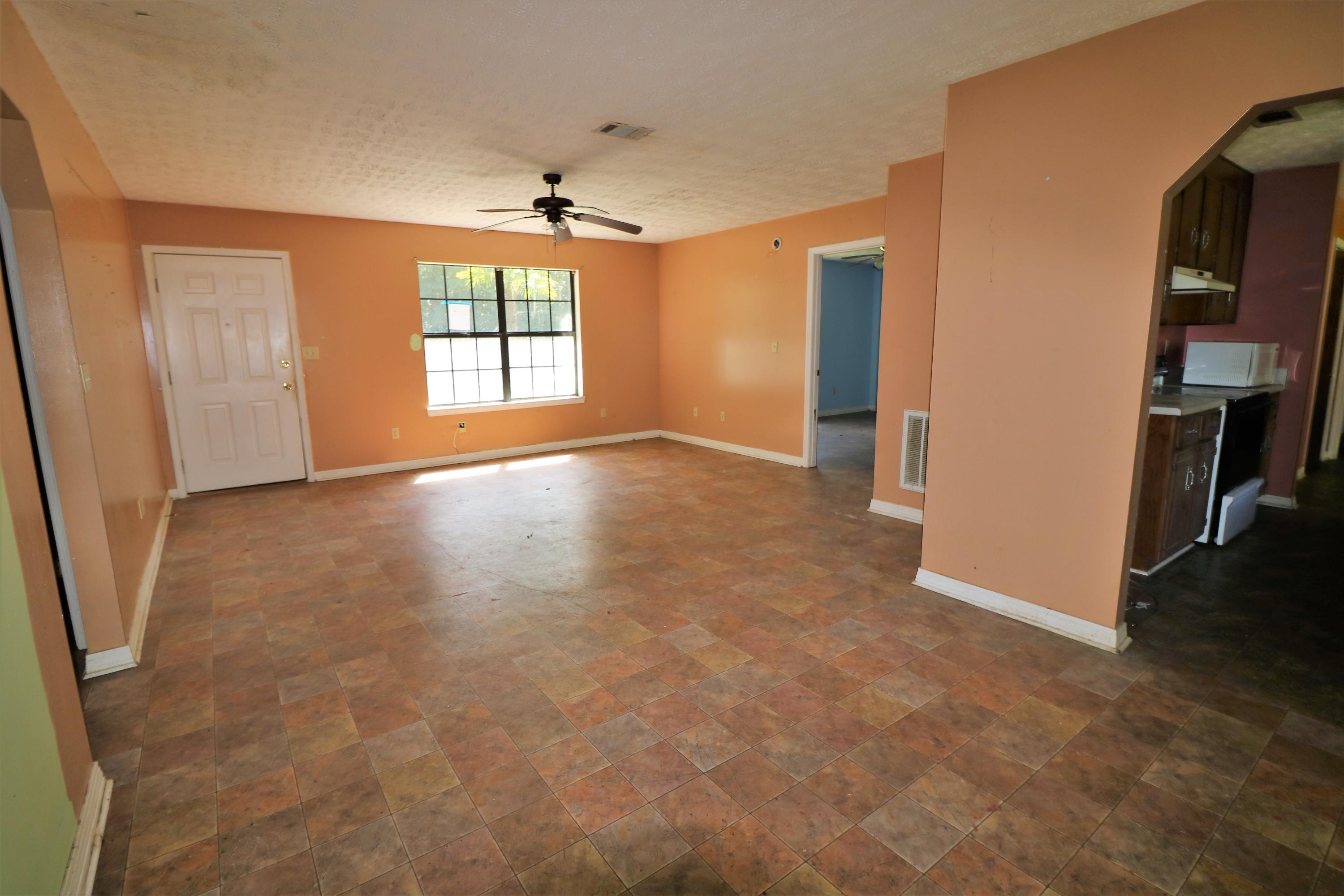 NO RECORDED SUBDIVISION - Residential