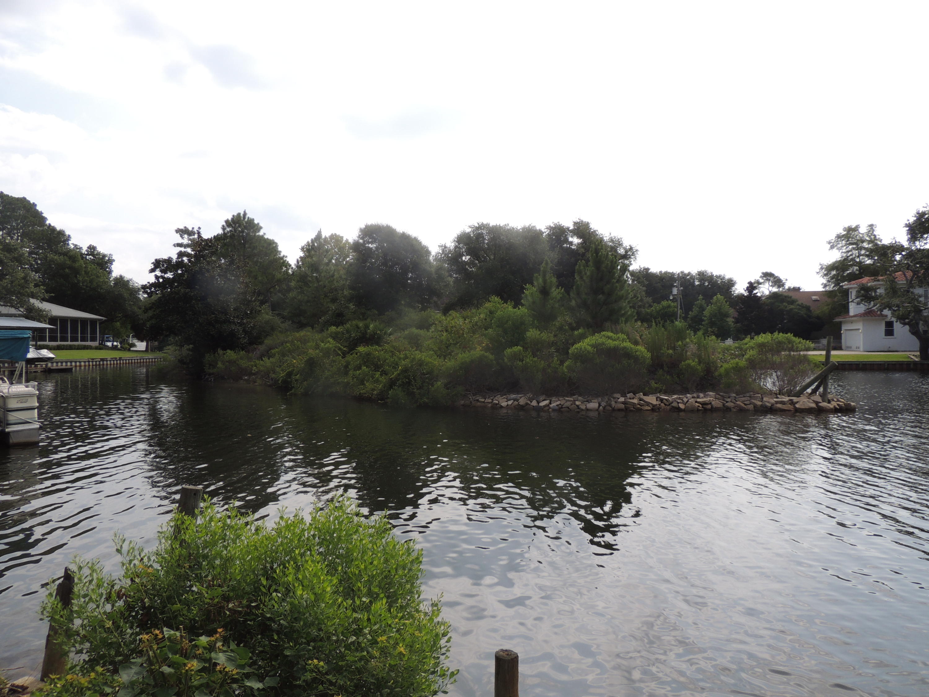 MARINERS COVE - Land