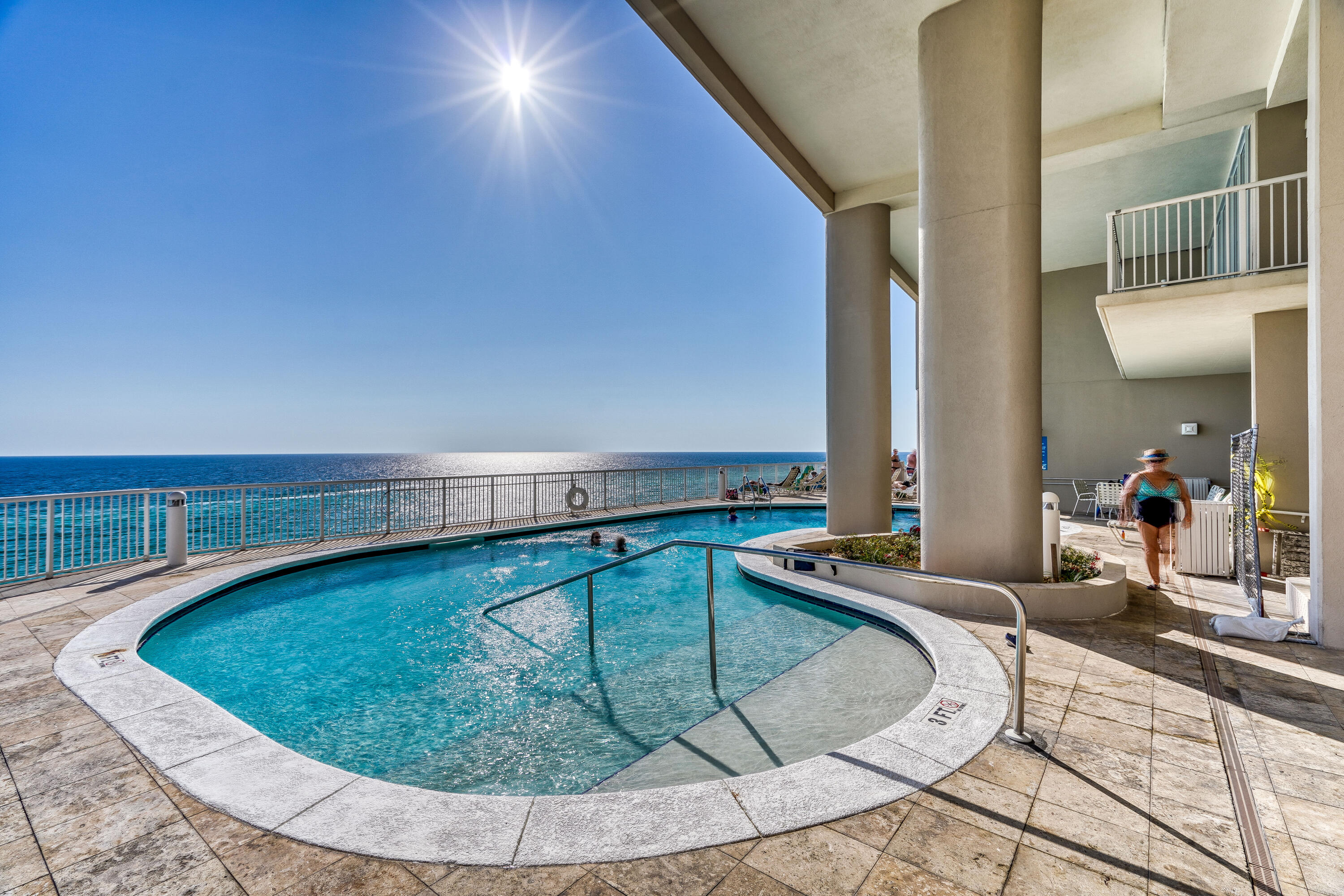 PALAZZO CONDOMINIUM - Residential