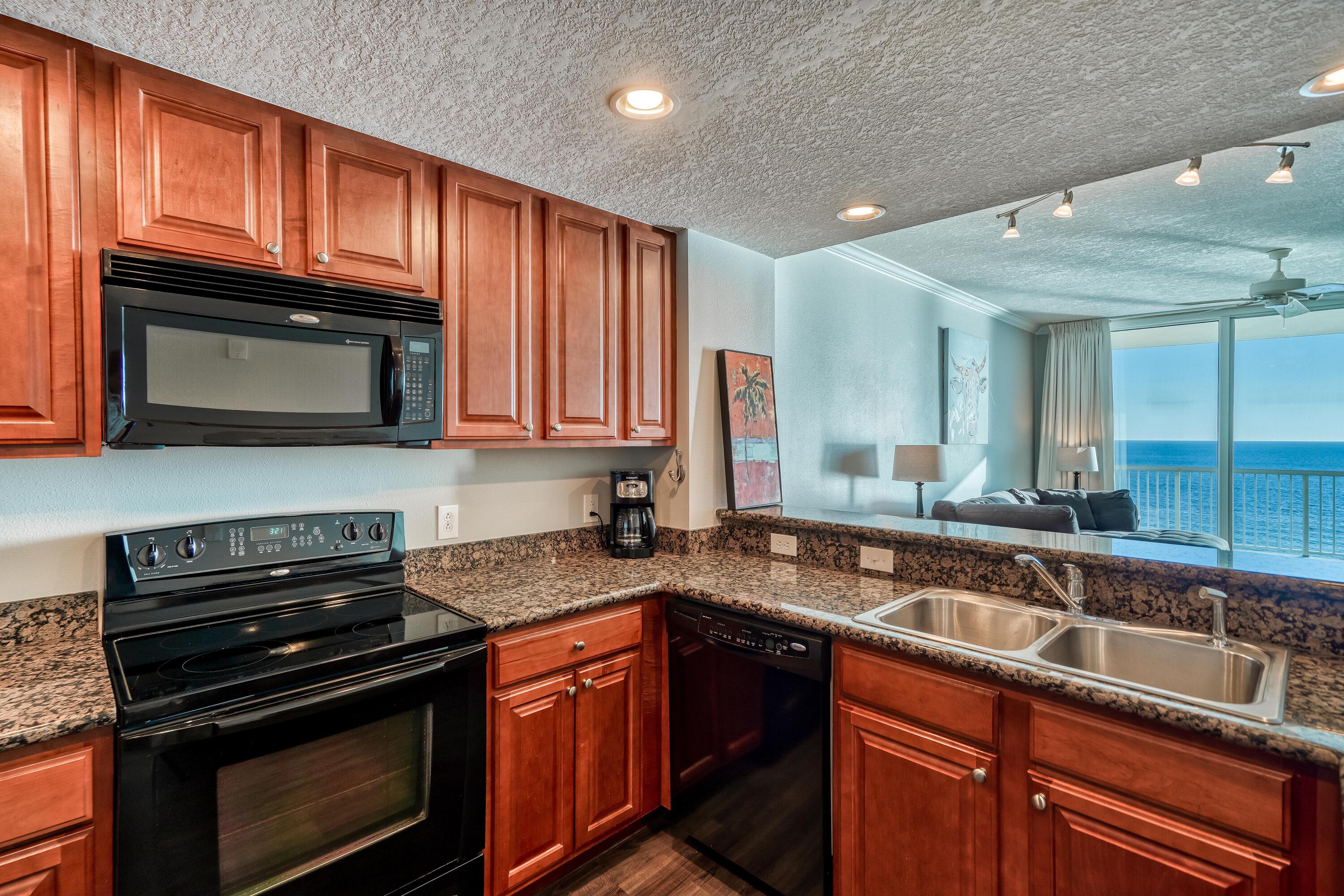 PALAZZO CONDOMINIUM - Residential