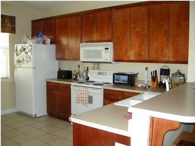 ESCADA - Residential Lease