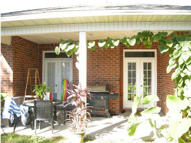 ESCADA - Residential Lease